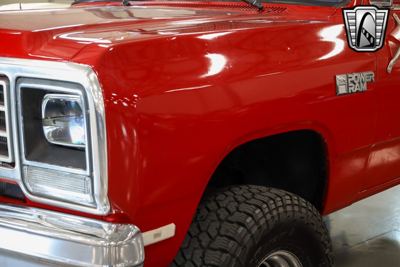 1984 Dodge W150 Prospector