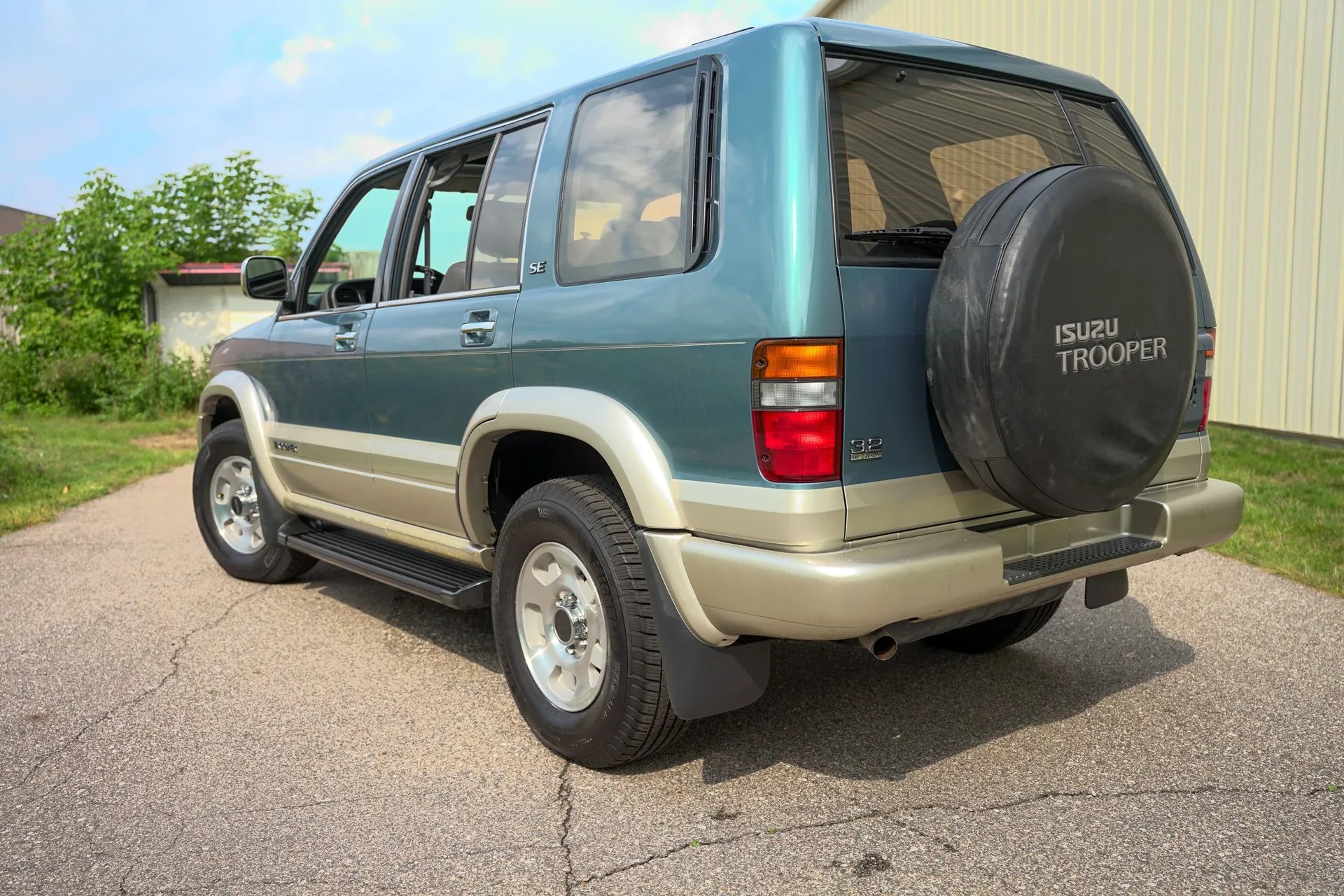3k-Mile 1996 Isuzu Trooper