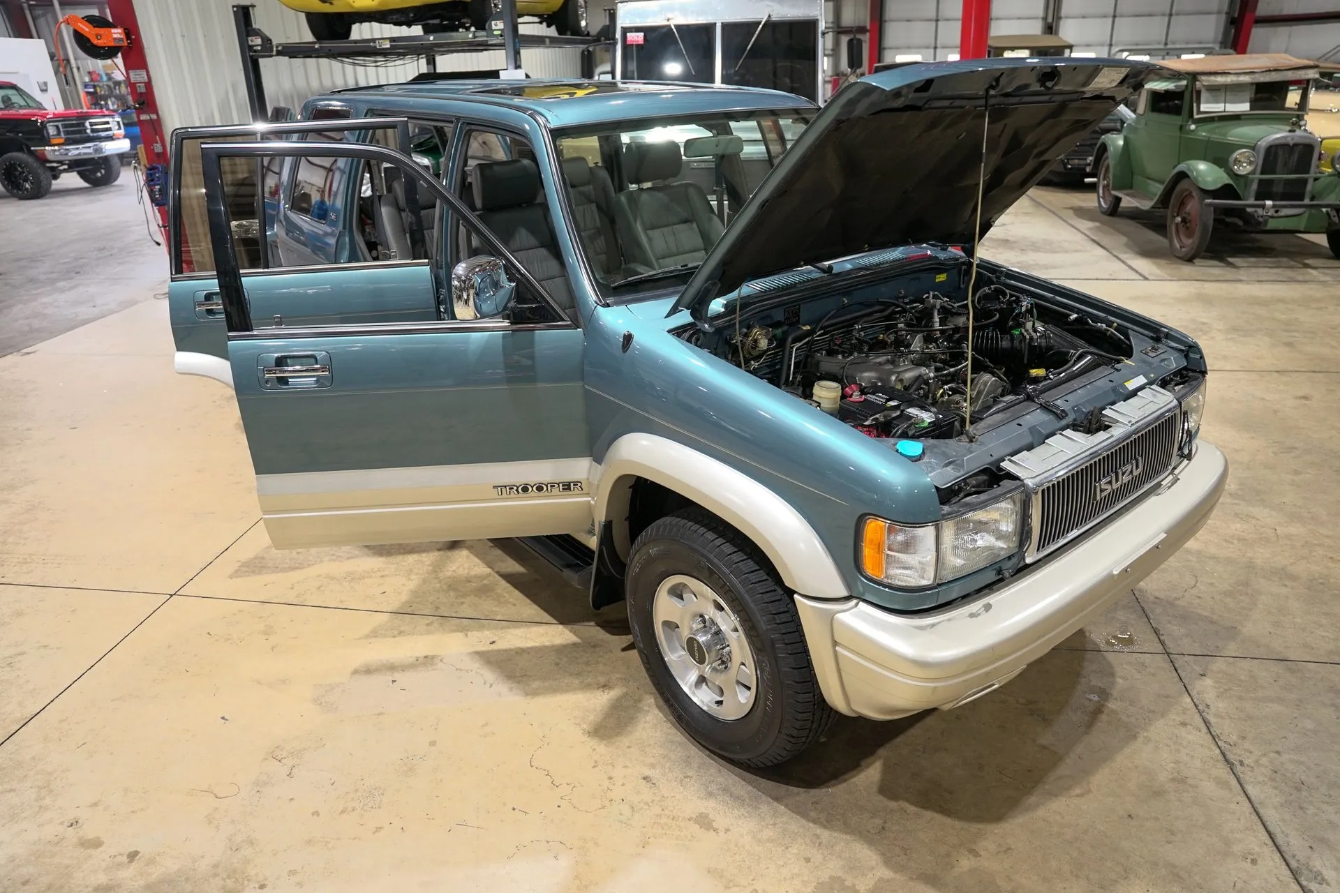 3k-Mile 1996 Isuzu Trooper