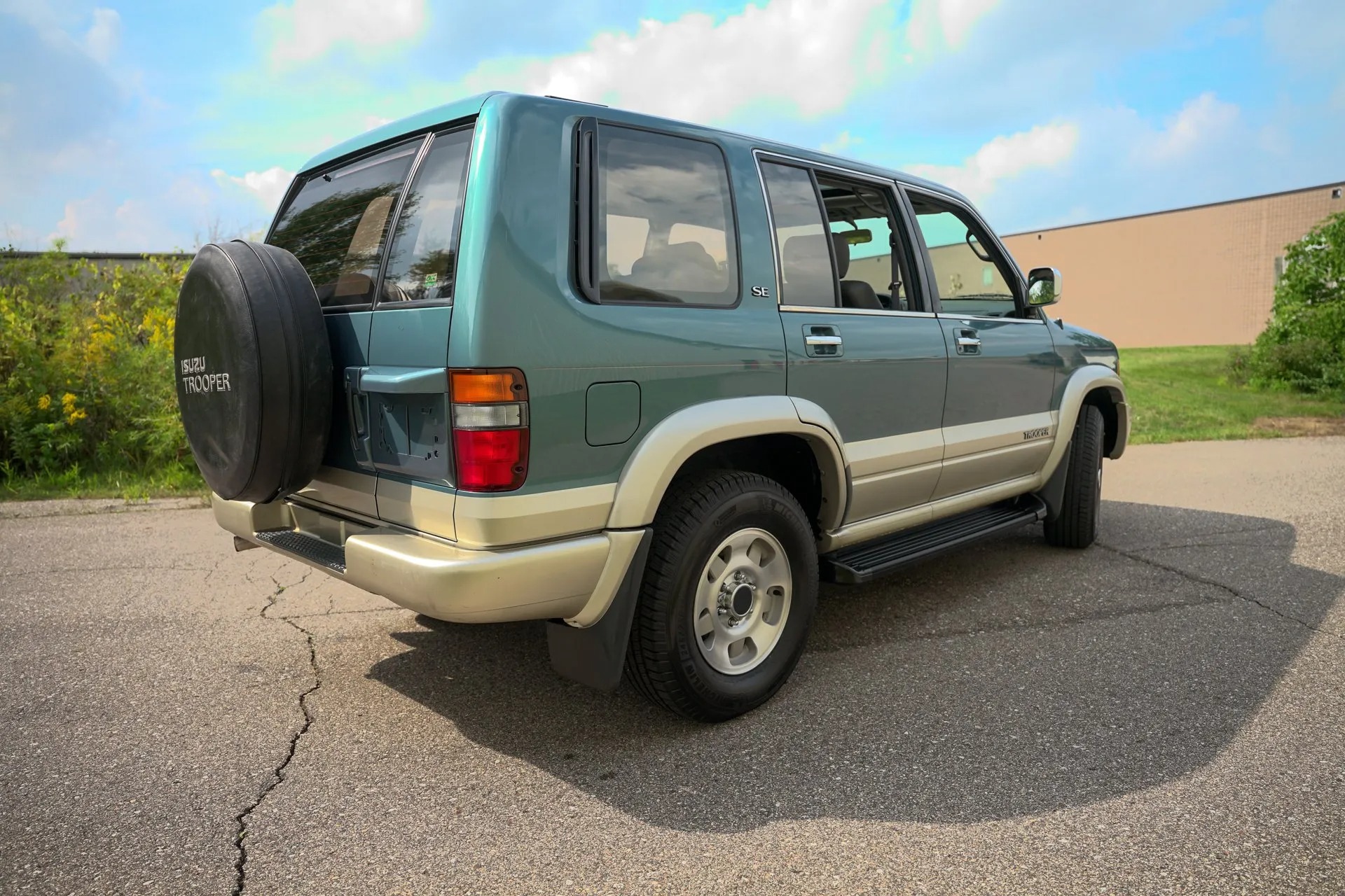 3k-Mile 1996 Isuzu Trooper