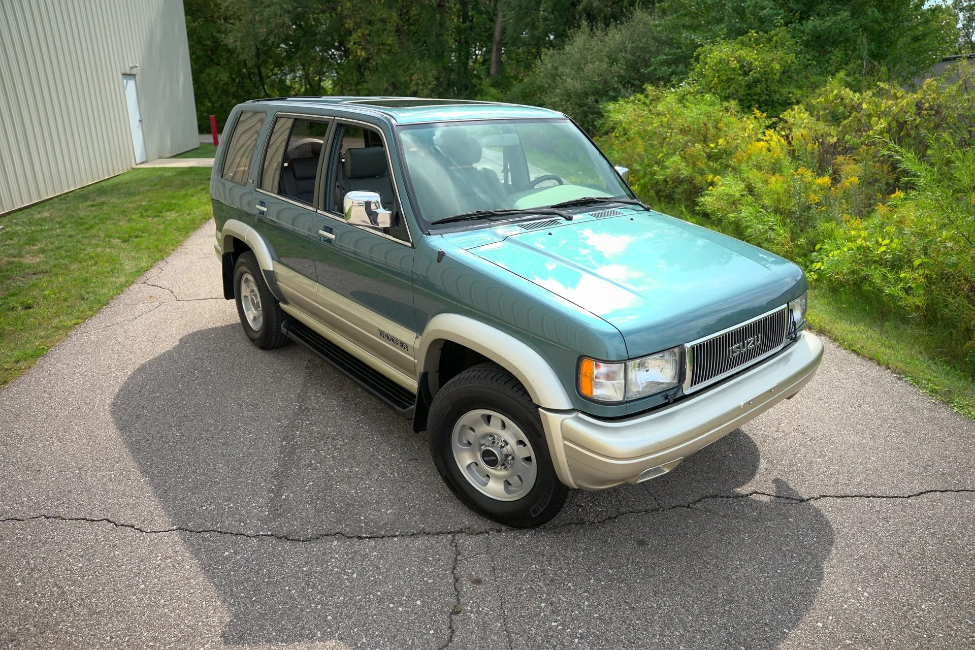 3k-Mile 1996 Isuzu Trooper