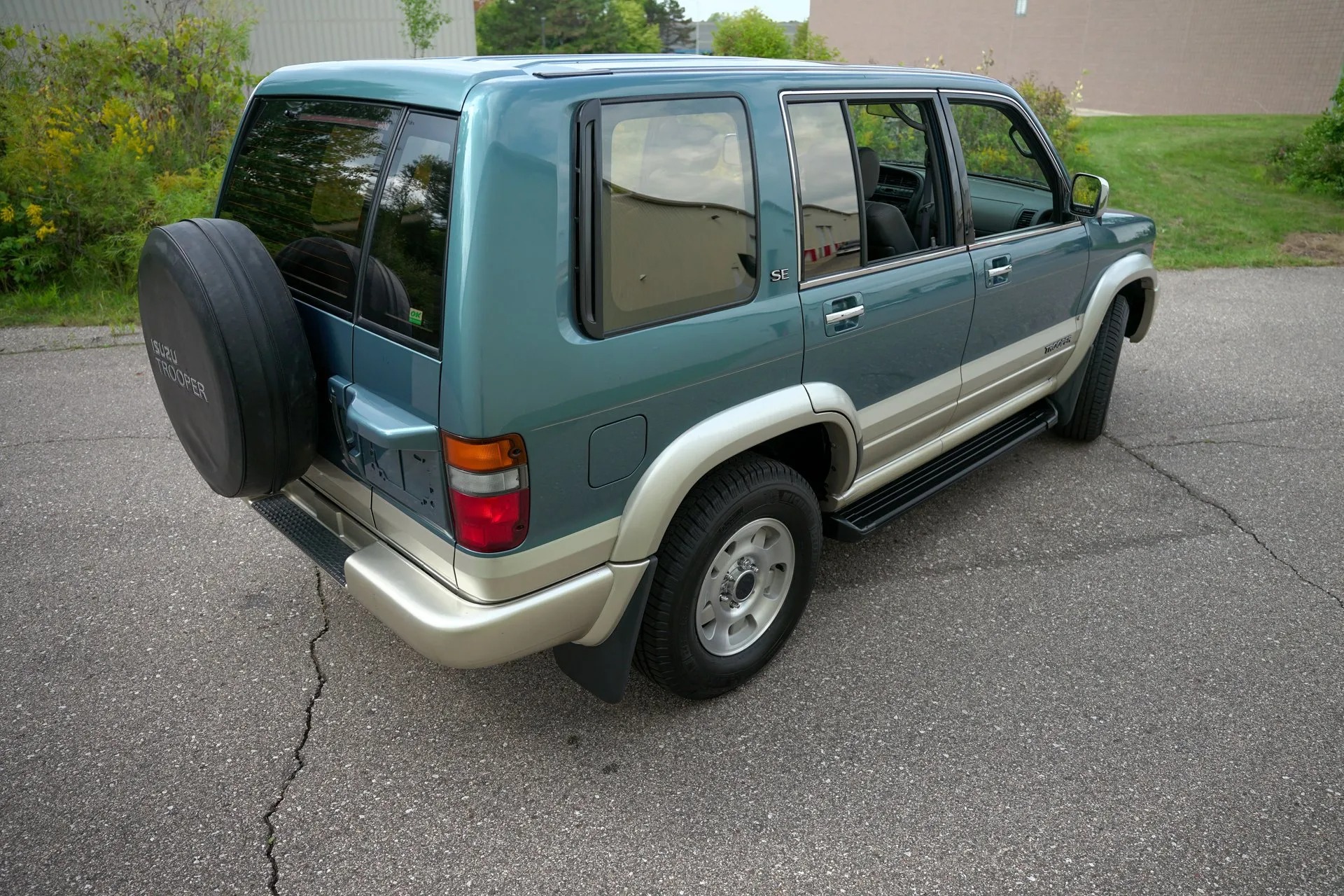 3k-Mile 1996 Isuzu Trooper