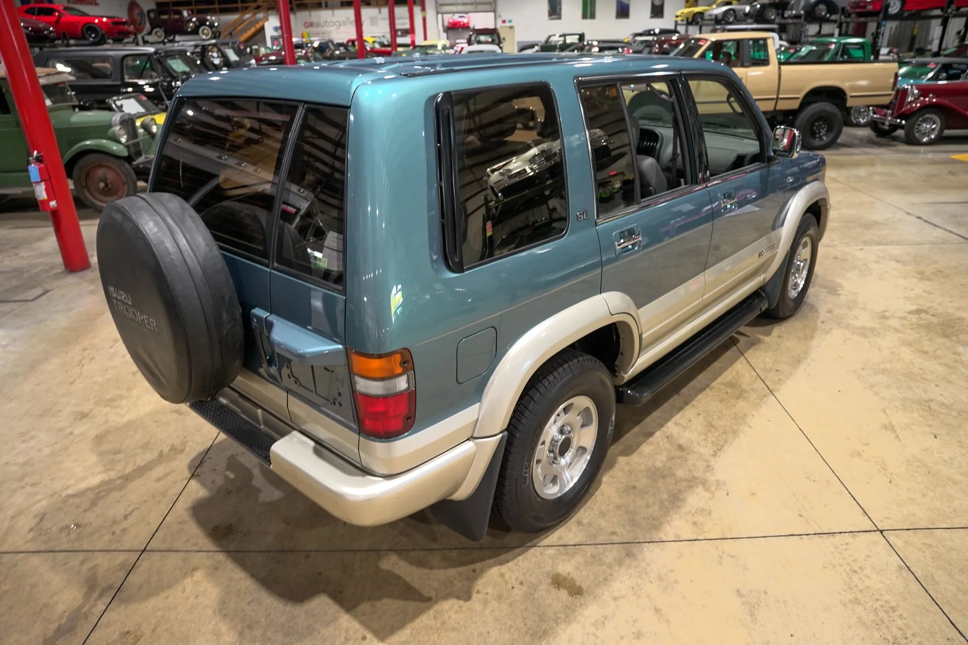 3k-Mile 1996 Isuzu Trooper