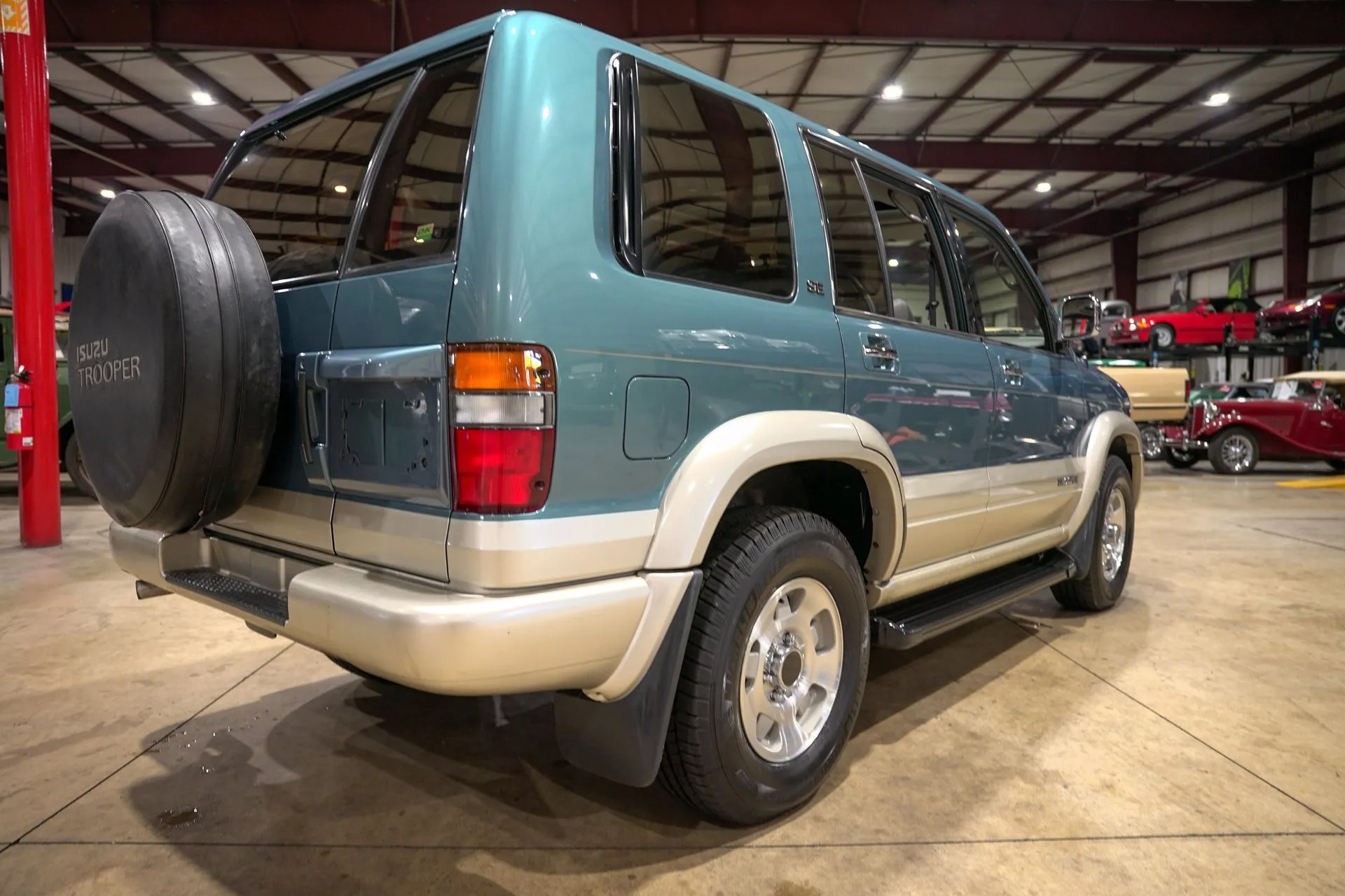 3k-Mile 1996 Isuzu Trooper