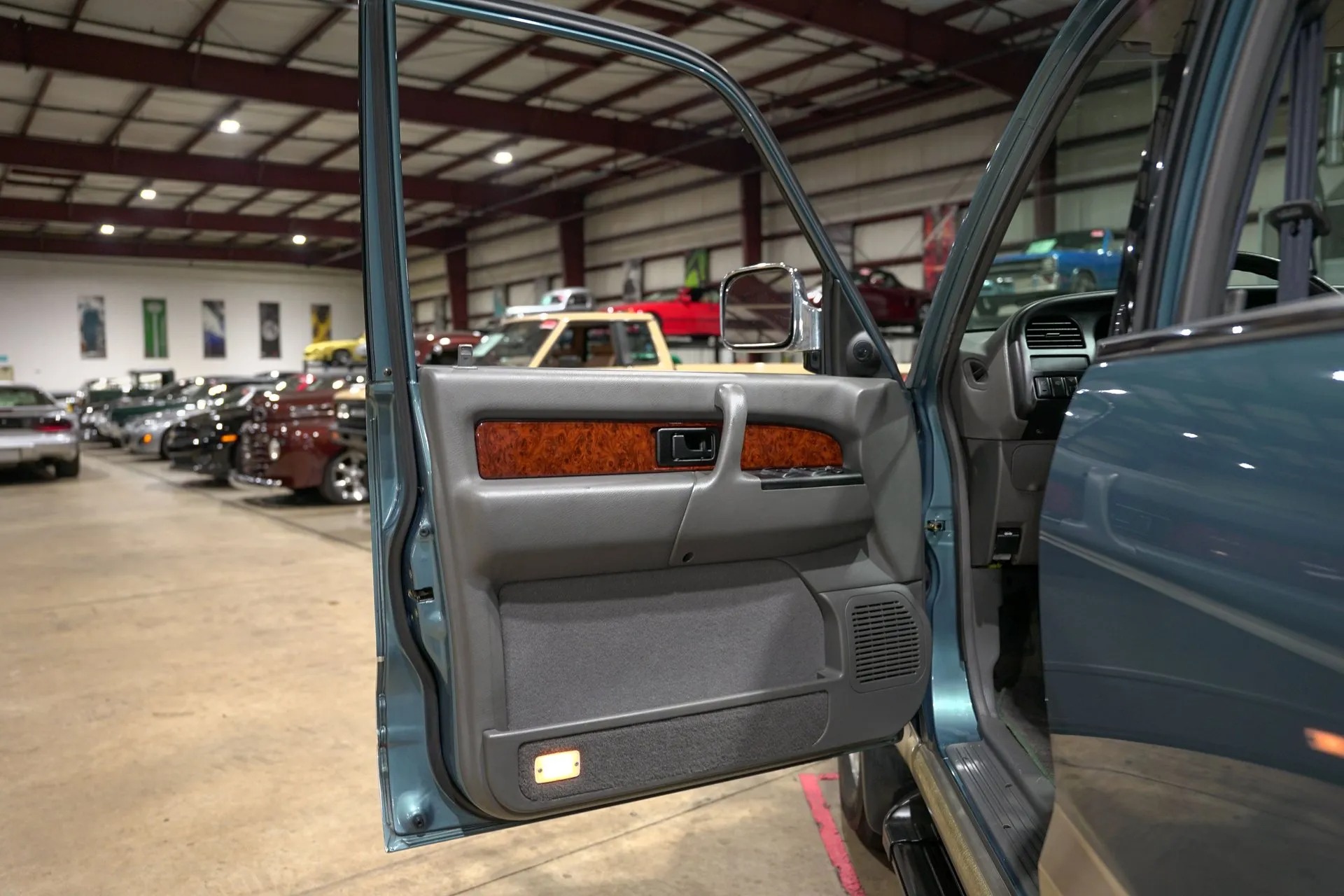 3k-Mile 1996 Isuzu Trooper
