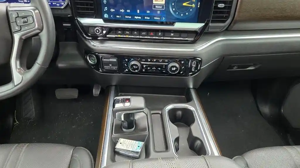 2024 Chevrolet Silverado 1500 High Country Premium