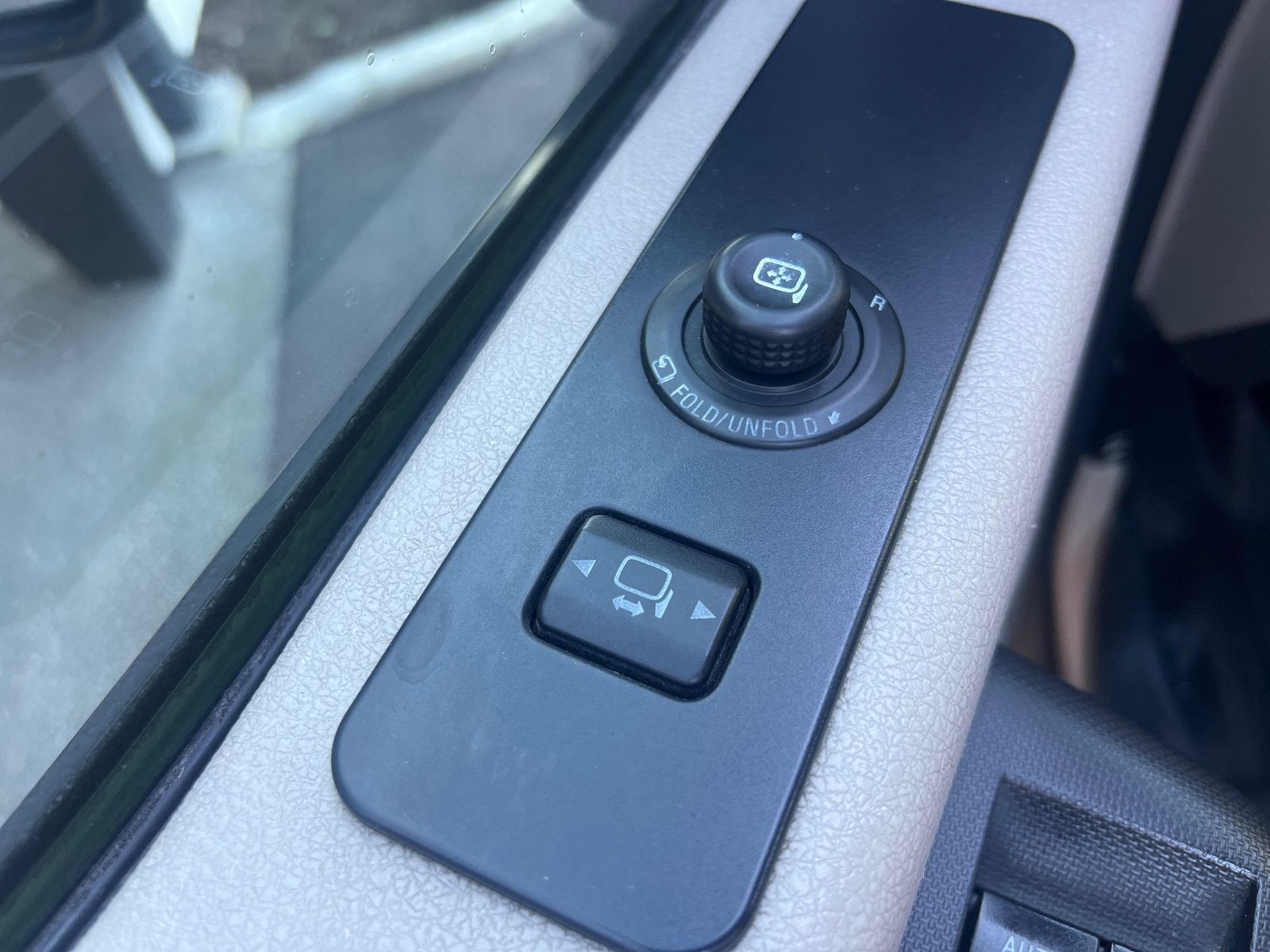 2009 Ford F-350 Super Duty XLT - 4
