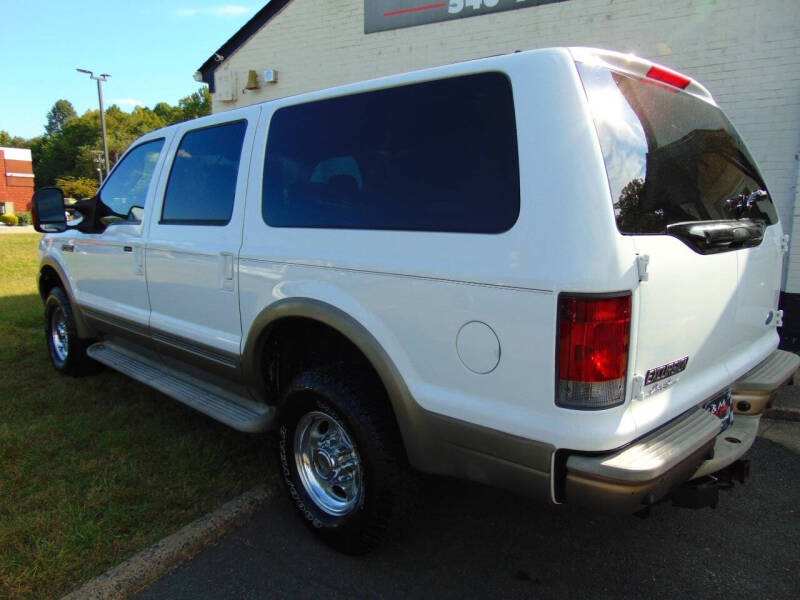 2004 Ford Excursion Eddie Bauer - 2