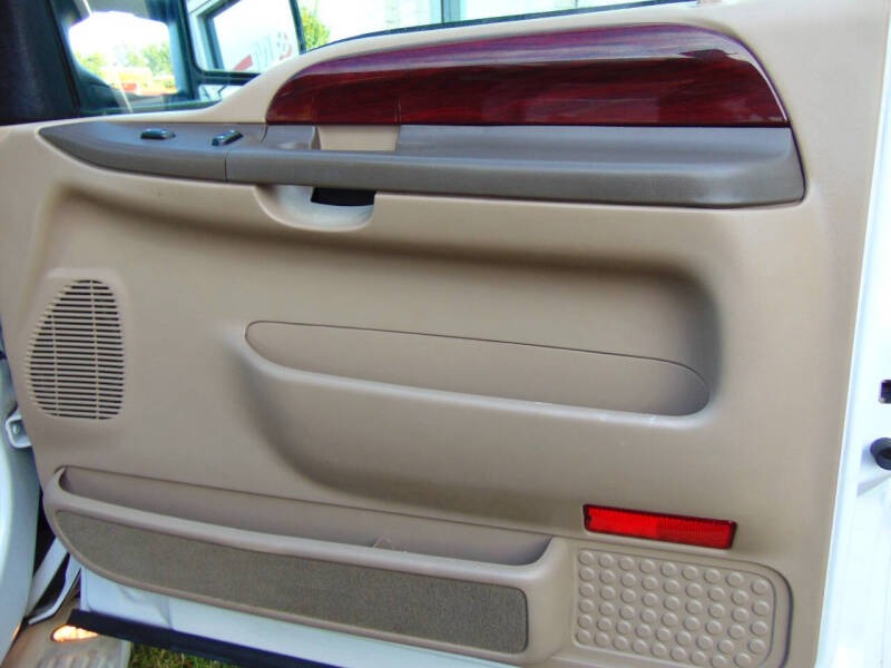 2004 Ford Excursion Eddie Bauer