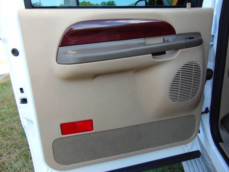 2004 Ford Excursion Eddie Bauer