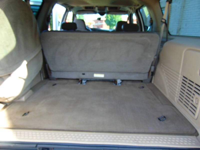2004 Ford Excursion Eddie Bauer