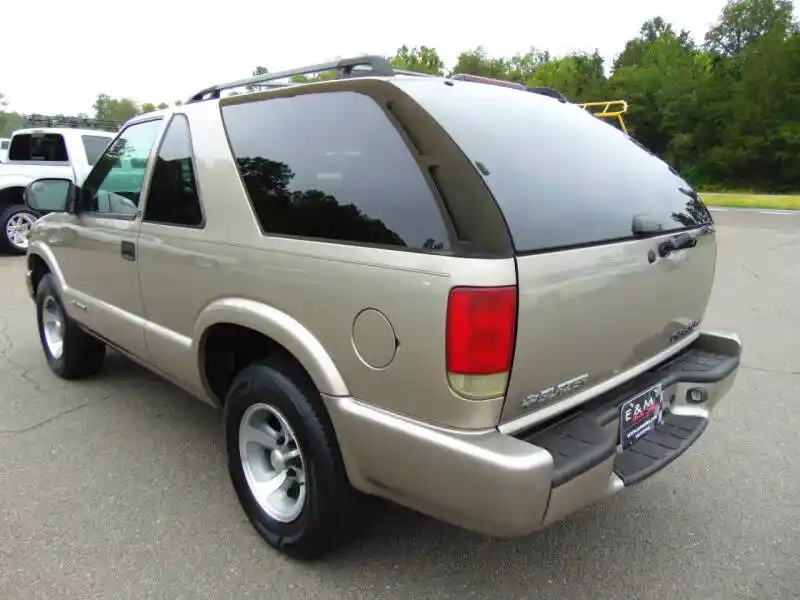 2002 Chevrolet Blazer LS - 2