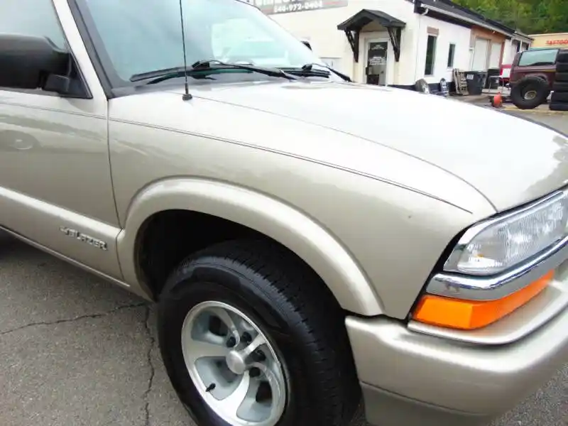 2002 Chevrolet Blazer LS