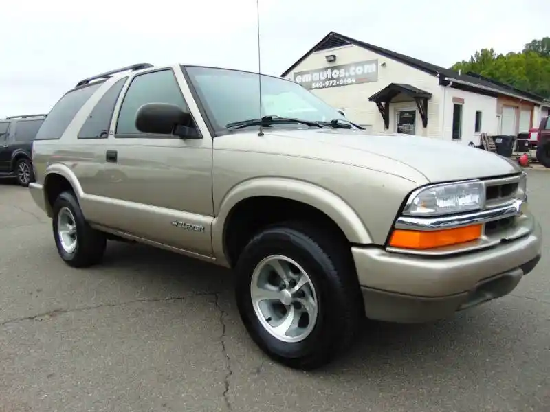 2002 Chevrolet Blazer LS - 3