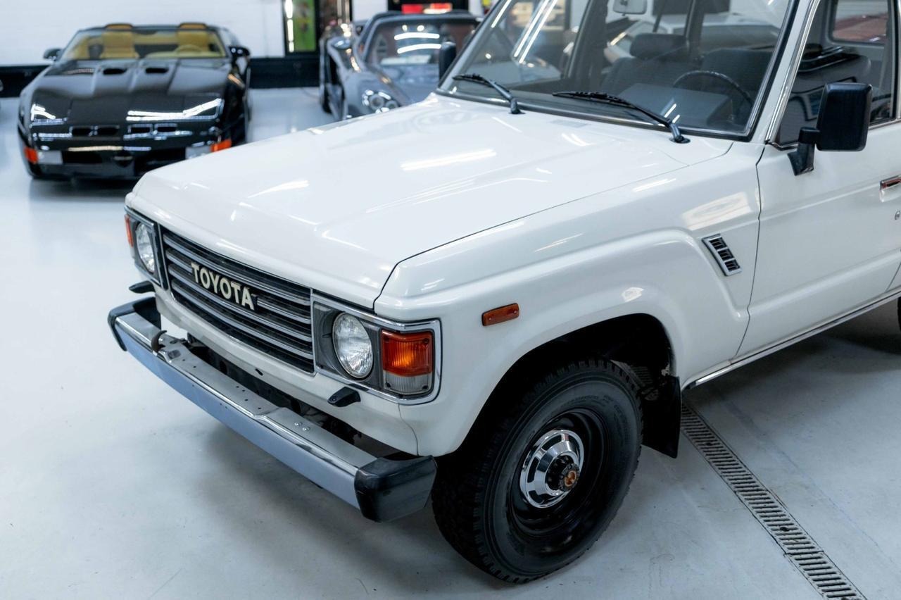 1985 Toyota Land Cruiser FJ60 - 5