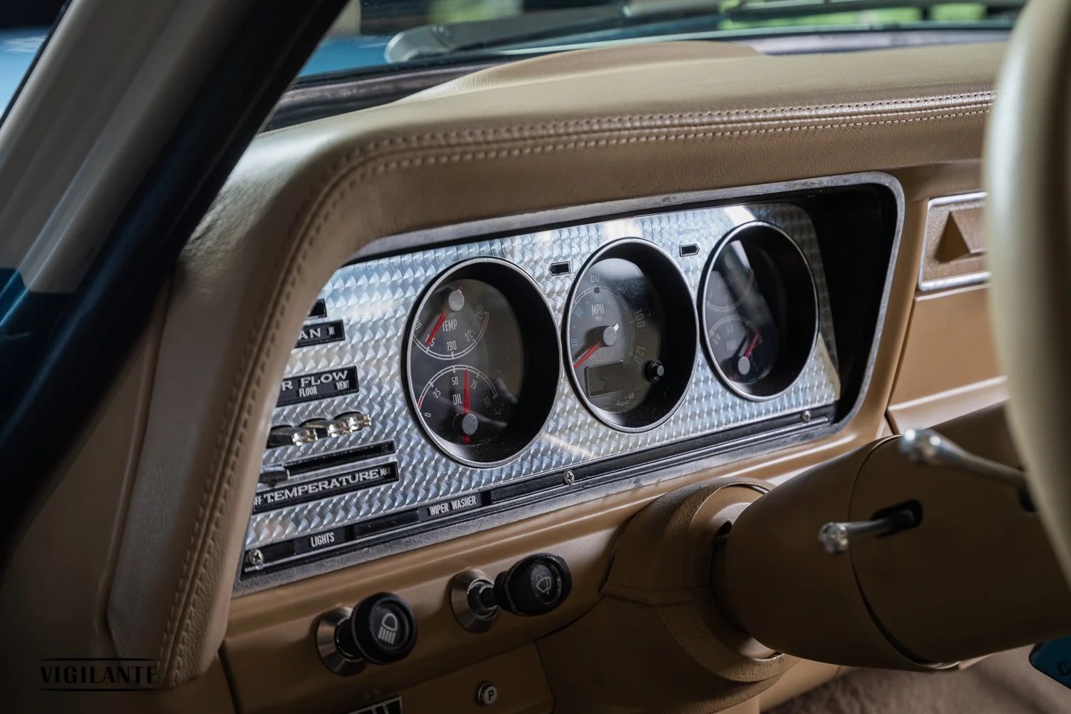 6.4L HEMI V8-Powered 1975 Jeep Cherokee S - 2