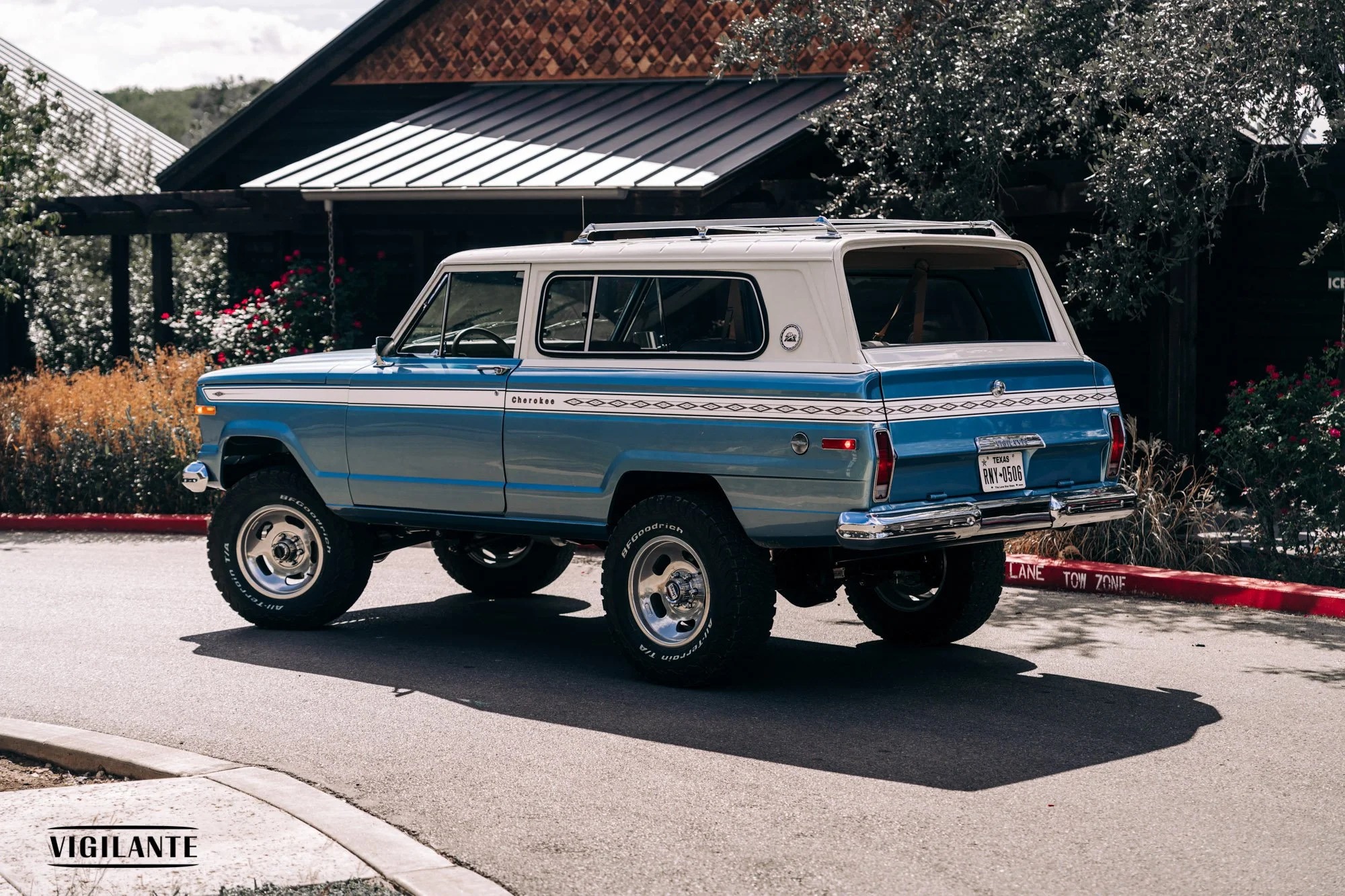 6.4L HEMI V8-Powered 1975 Jeep Cherokee S