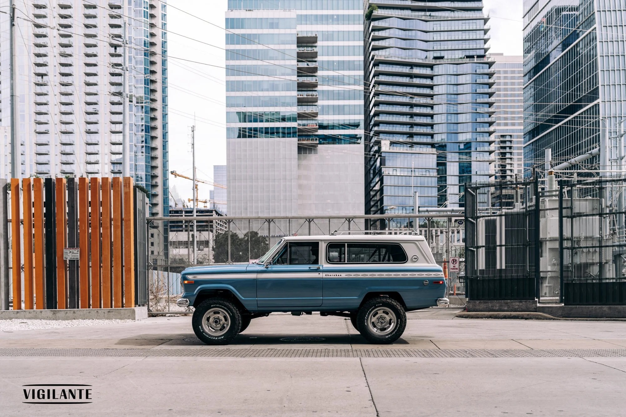 6.4L HEMI V8-Powered 1975 Jeep Cherokee S