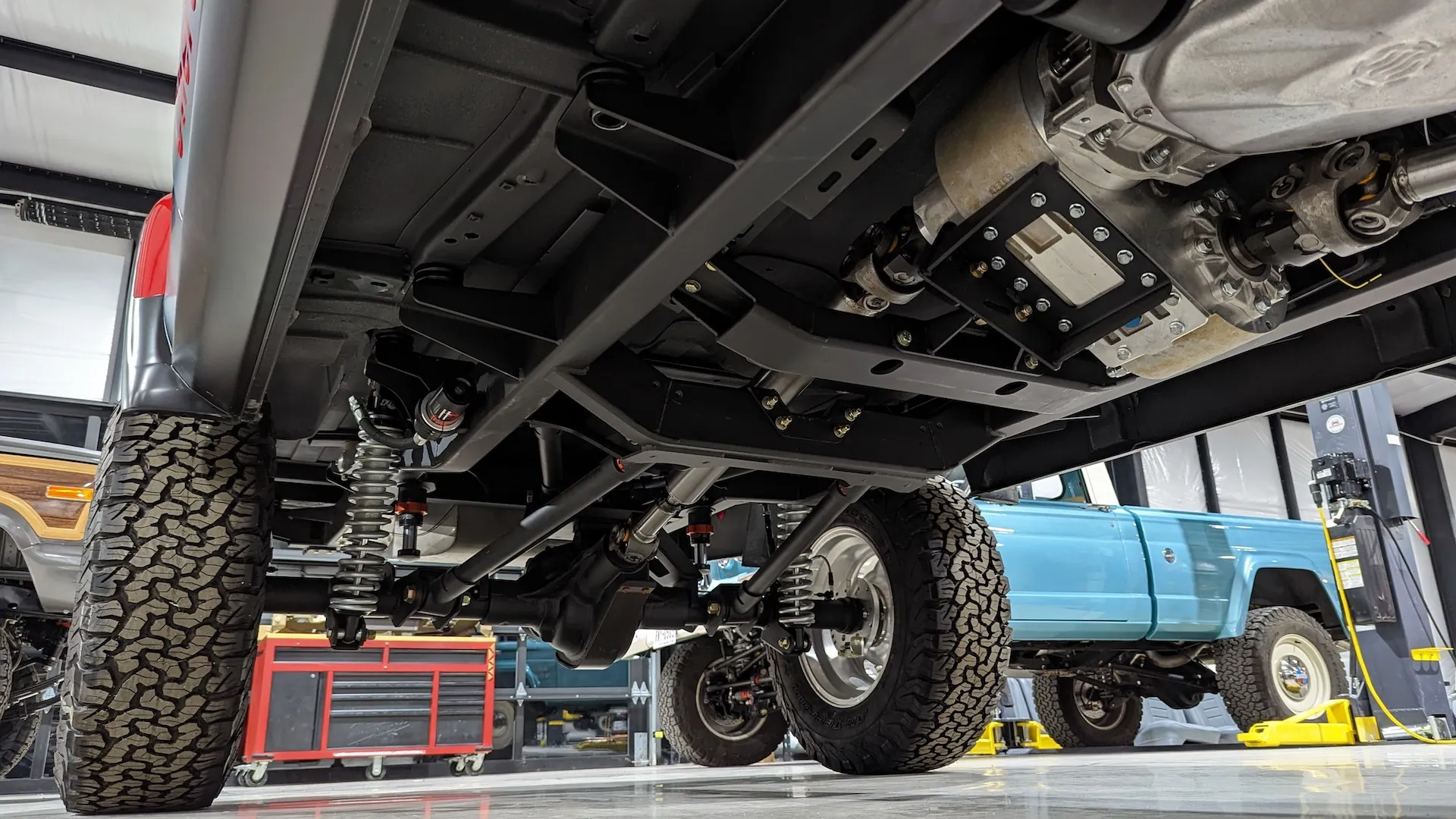 6.4L HEMI V8-Powered 1975 Jeep Cherokee S