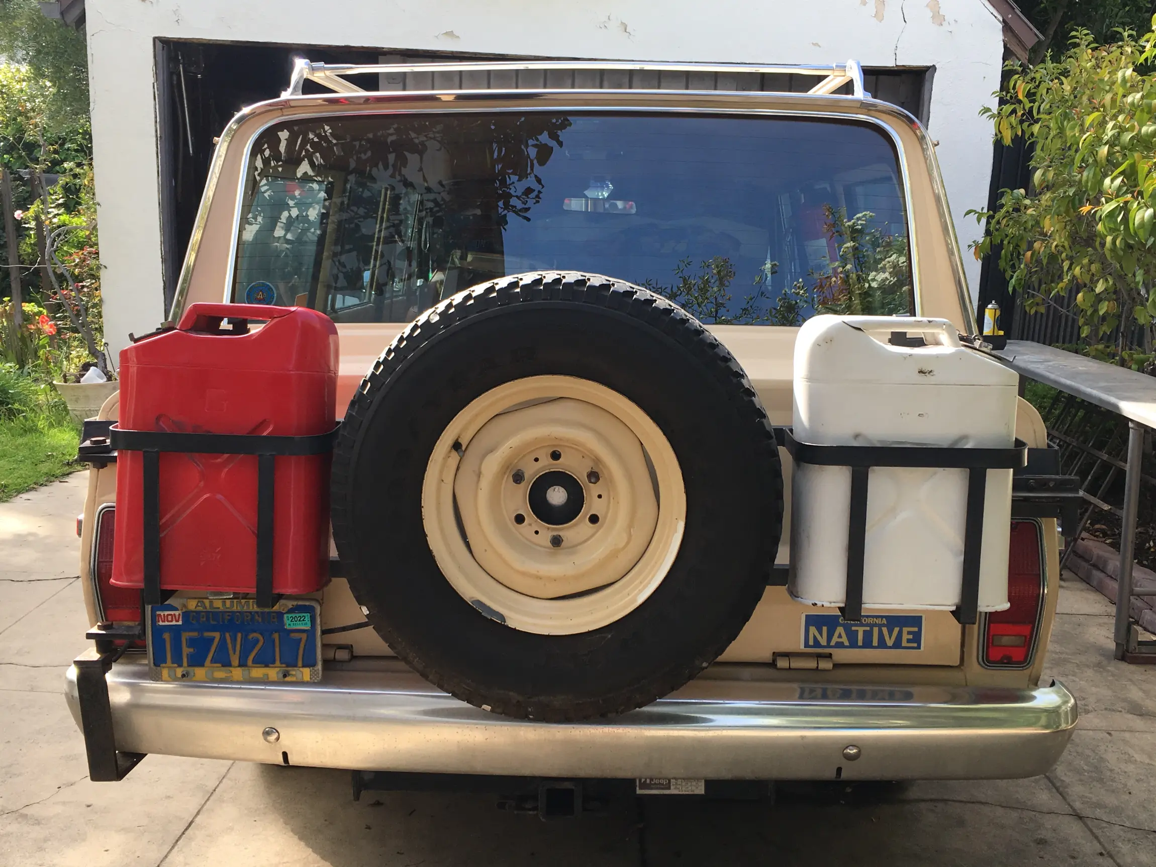 1983 Jeep Cherokee SJ - 4