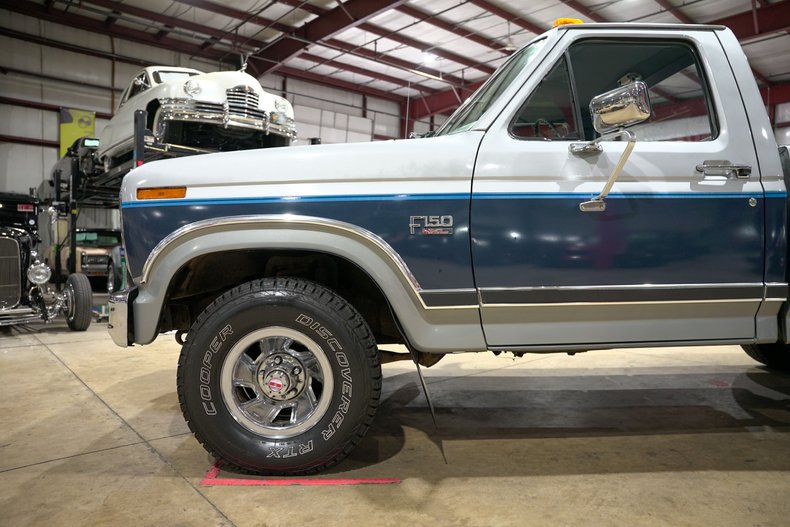 1986 Ford F150 XL - 2