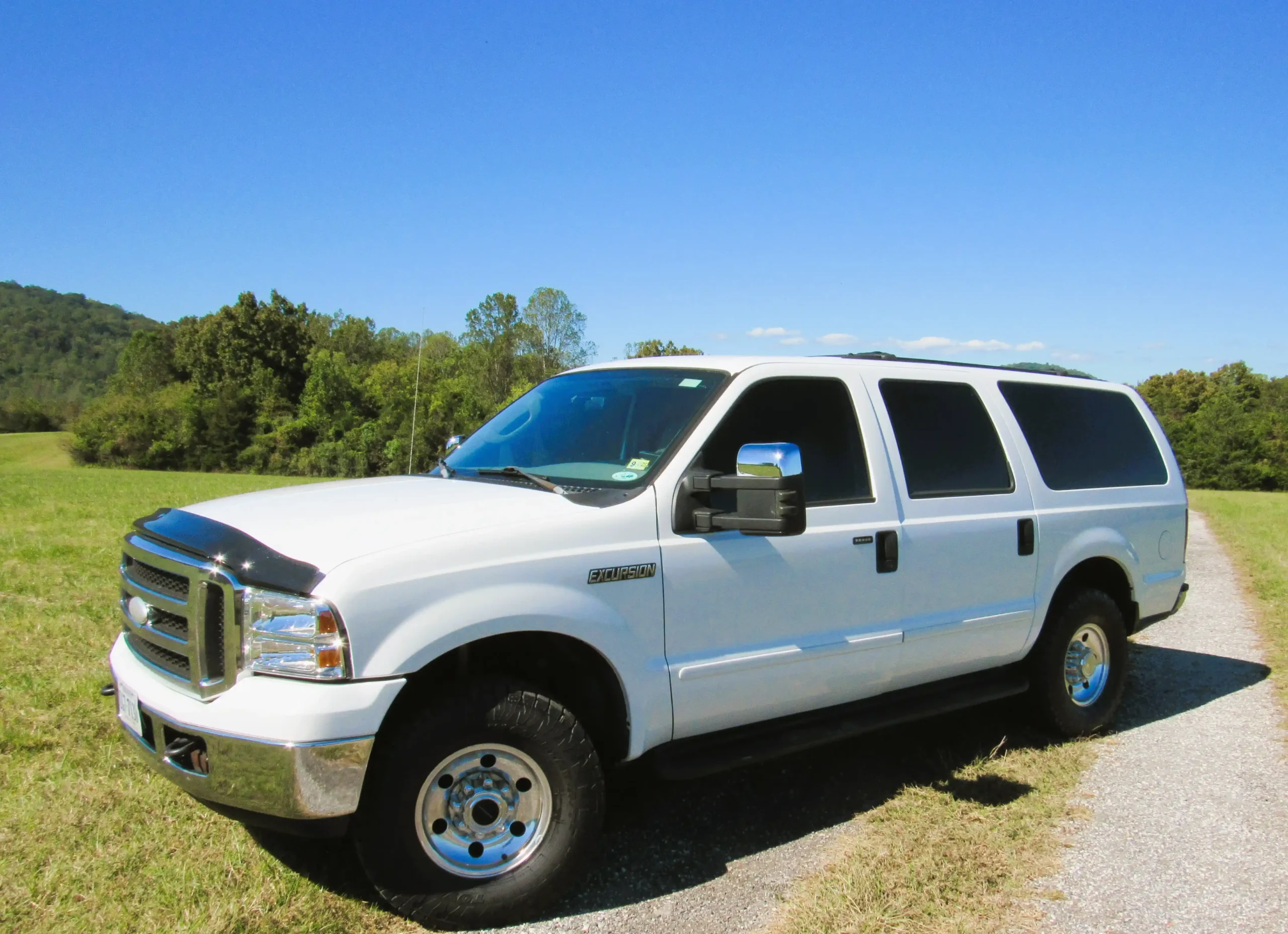 6.0L Turbo Diesel-Powered 2005 Ford Excursion XLT - 5