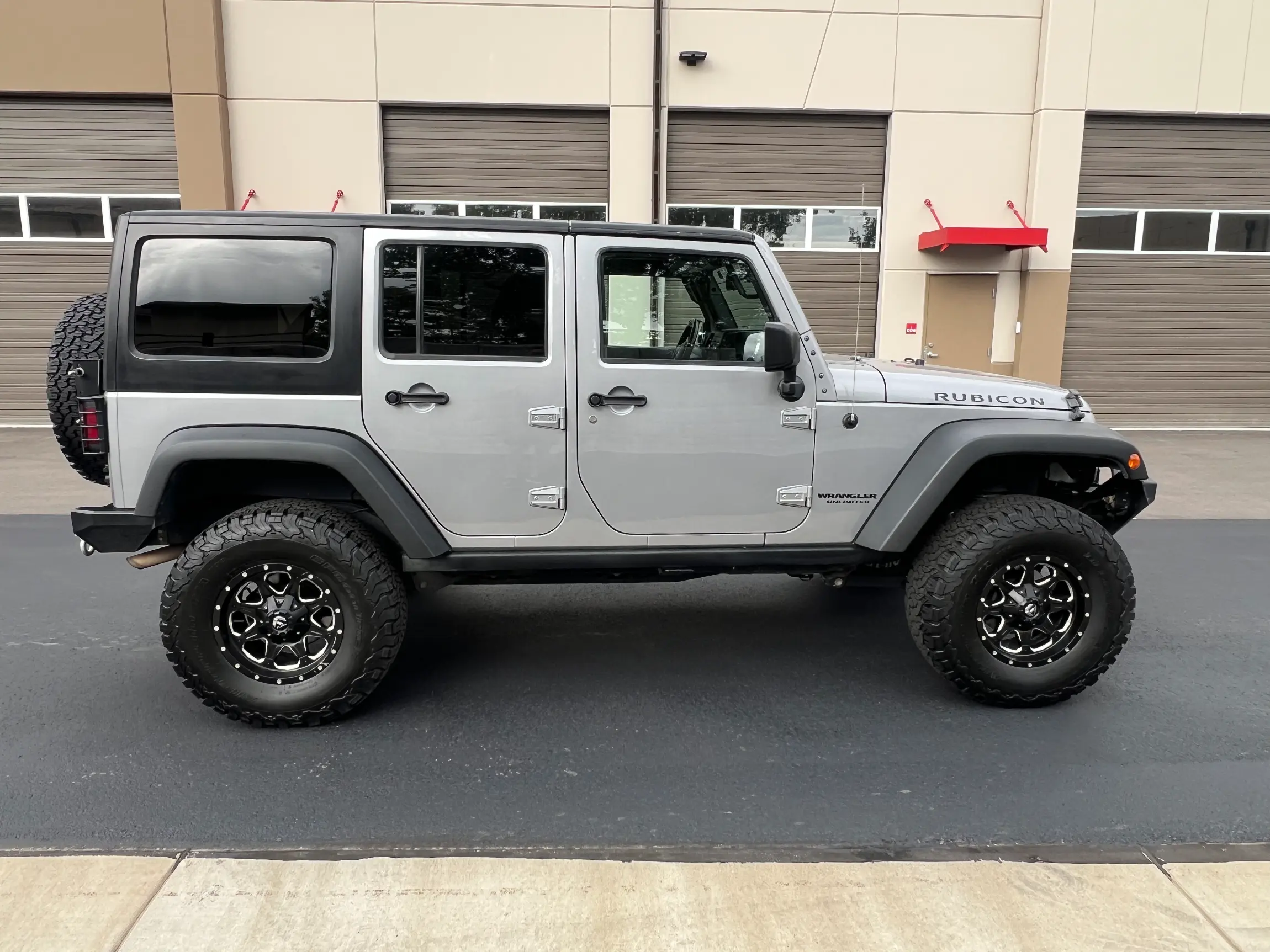 2015 Jeep Wrangler Unlimited Rubicon 4×4 - 4