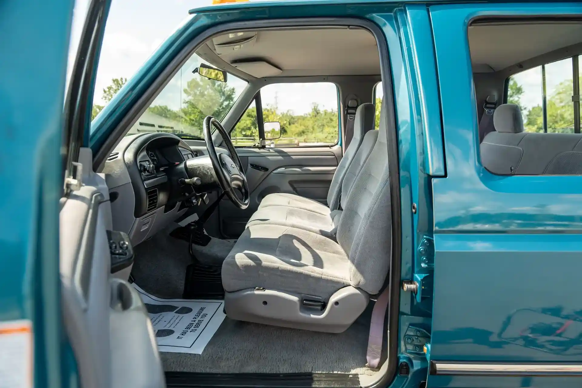 7.3L V8-Powered 1994 Ford F-350