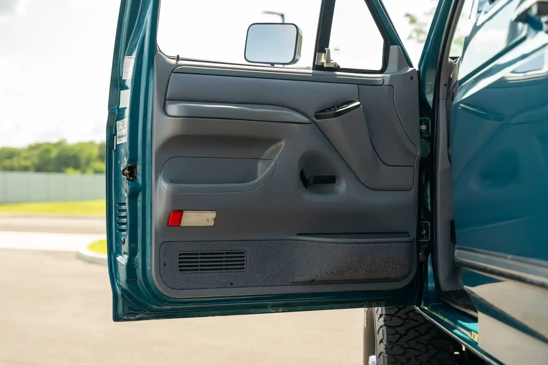 7.3L V8-Powered 1994 Ford F-350