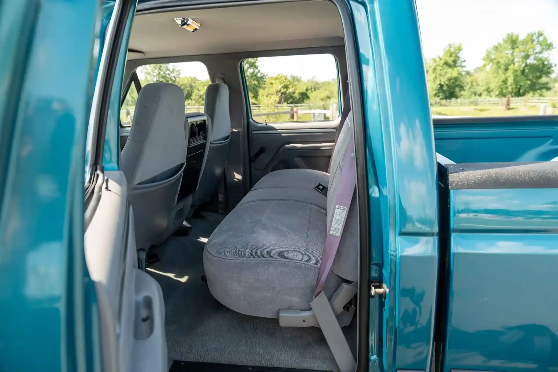 7.3L V8-Powered 1994 Ford F-350