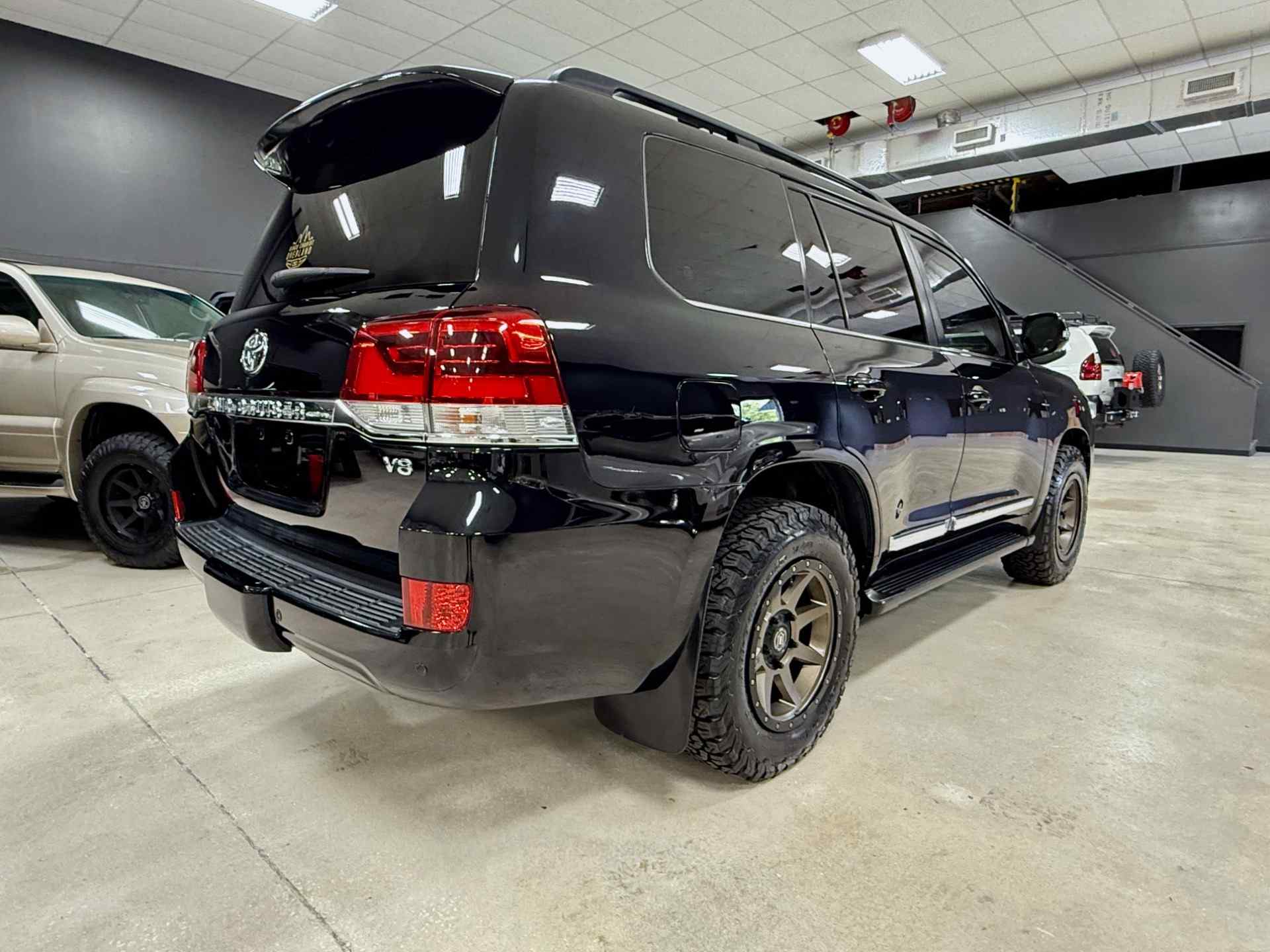 2018 Toyota Land Cruiser