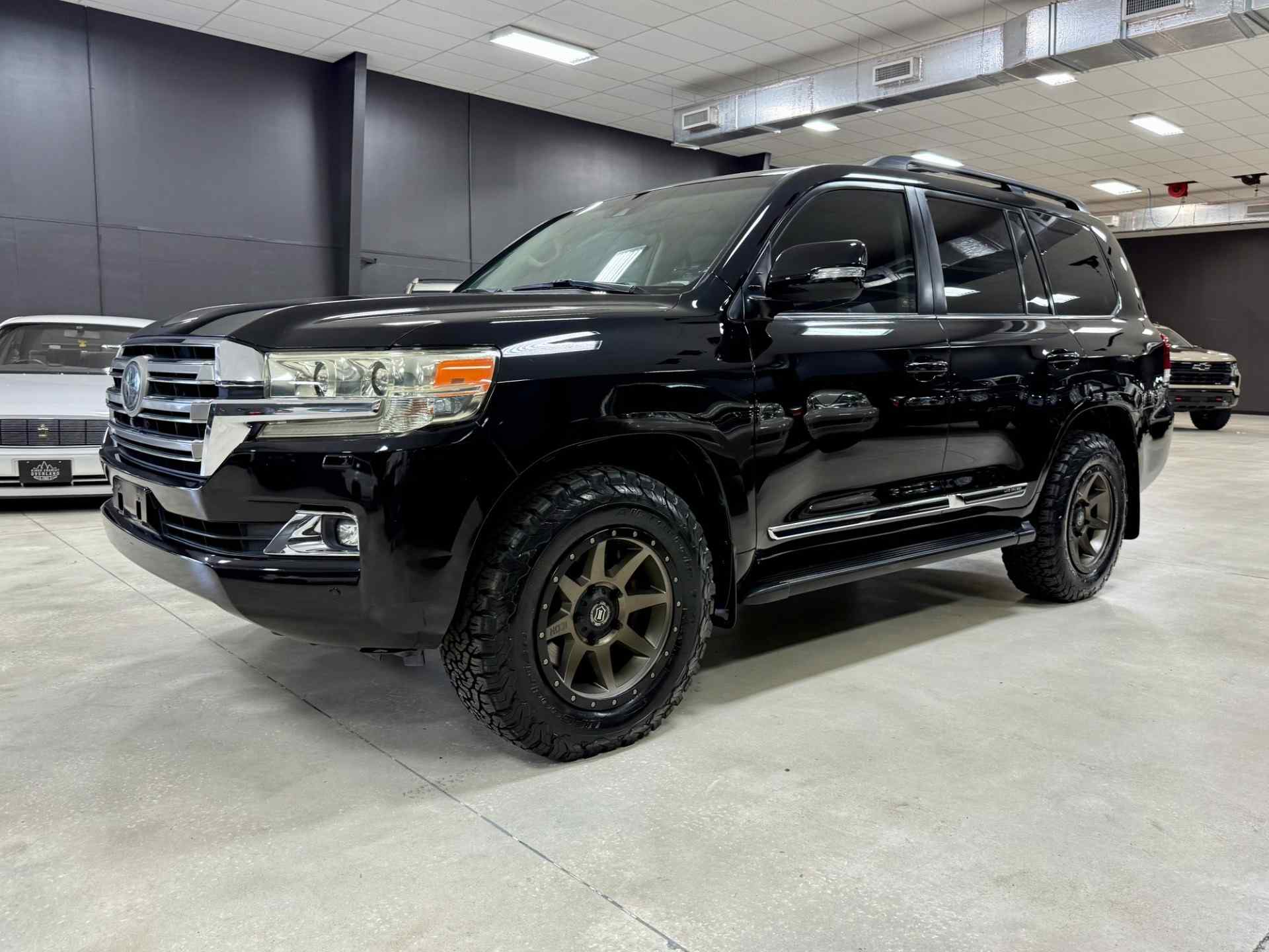 2018 Toyota Land Cruiser - 2