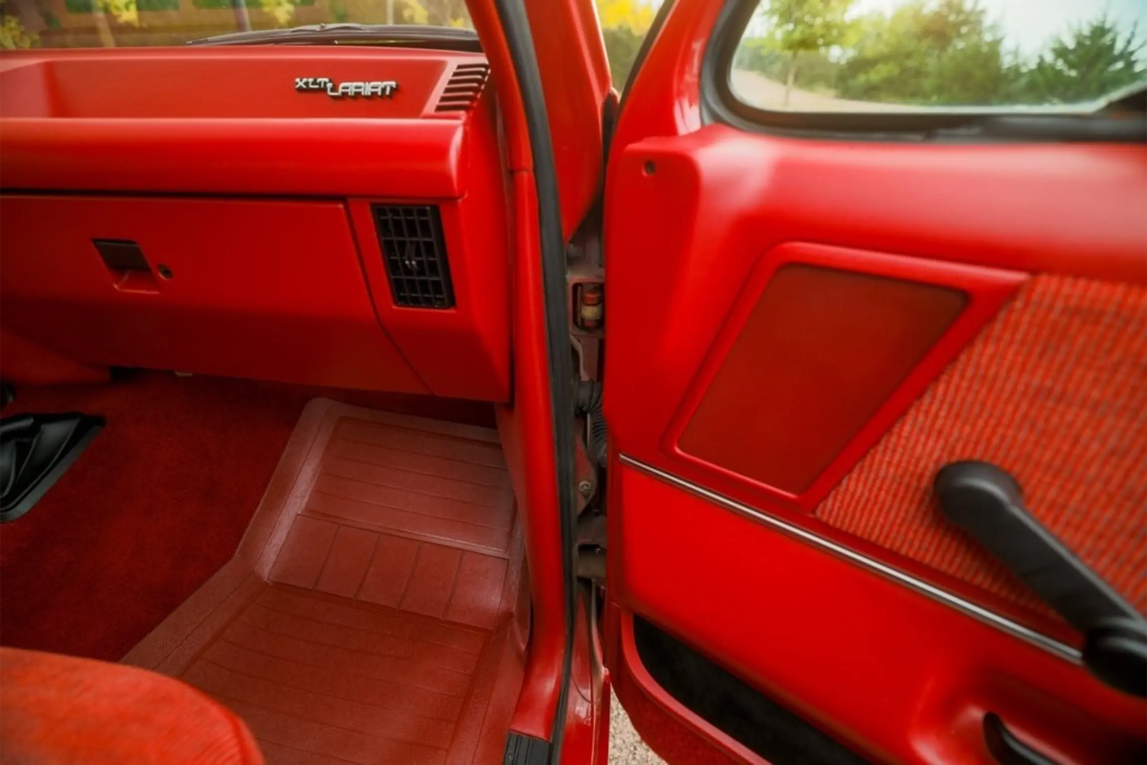 52k-Mile 1989 Ford F-150 XLT Lariat