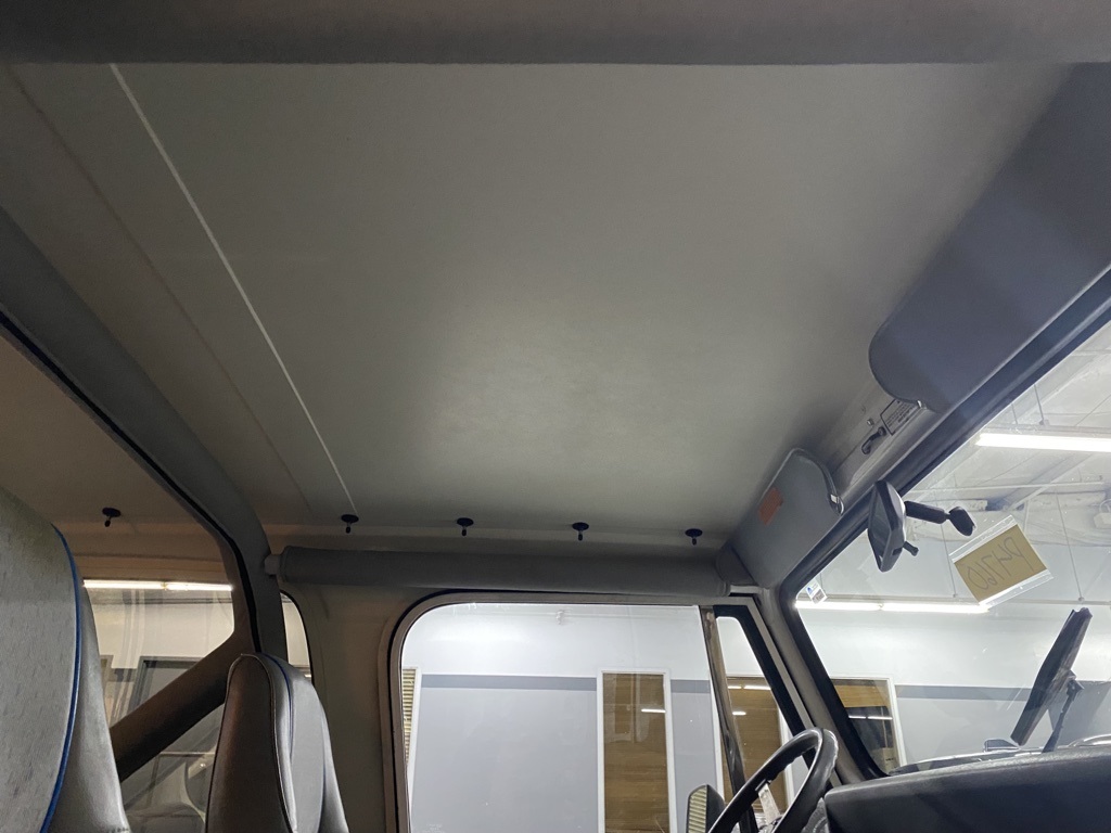 Sold: 1990 Jeep Wrangler Islander YJ