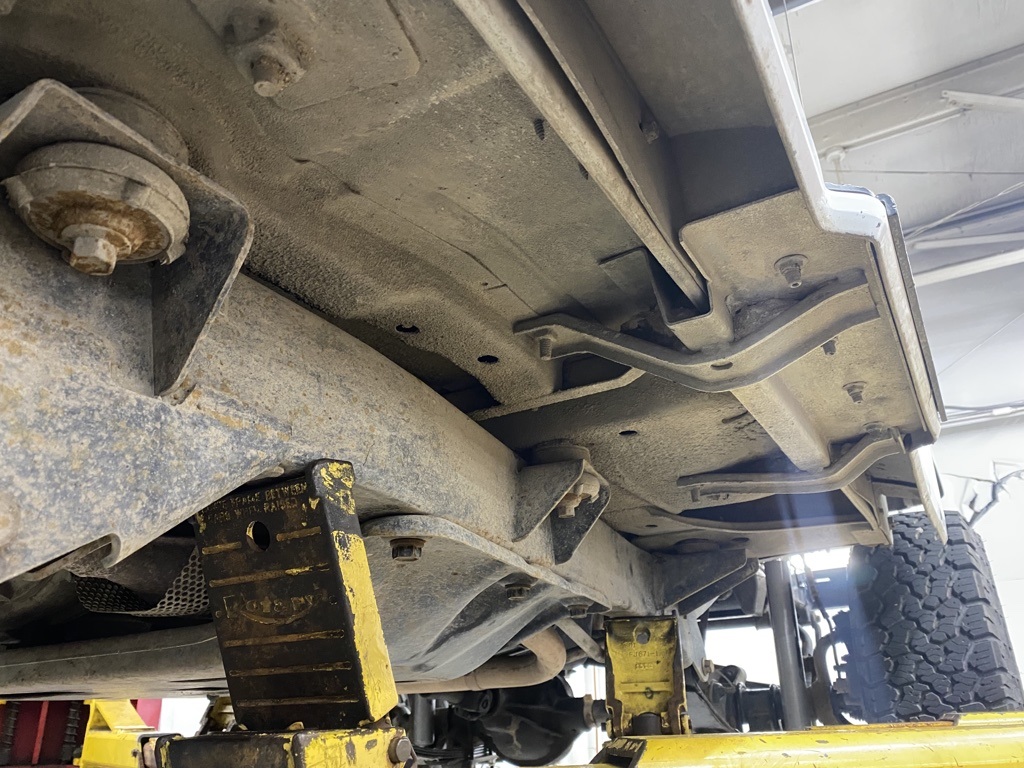 Sold: 1990 Jeep Wrangler Islander YJ - 4