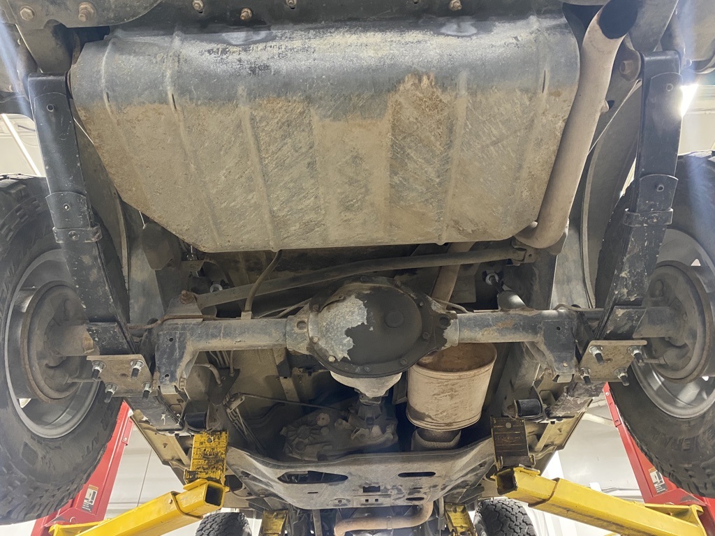 Sold: 1990 Jeep Wrangler Islander YJ