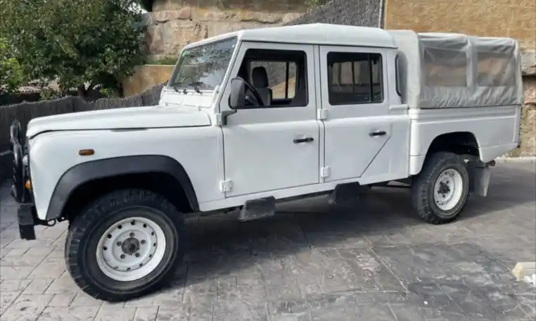 1999 Land Rover Defender 130 - 2