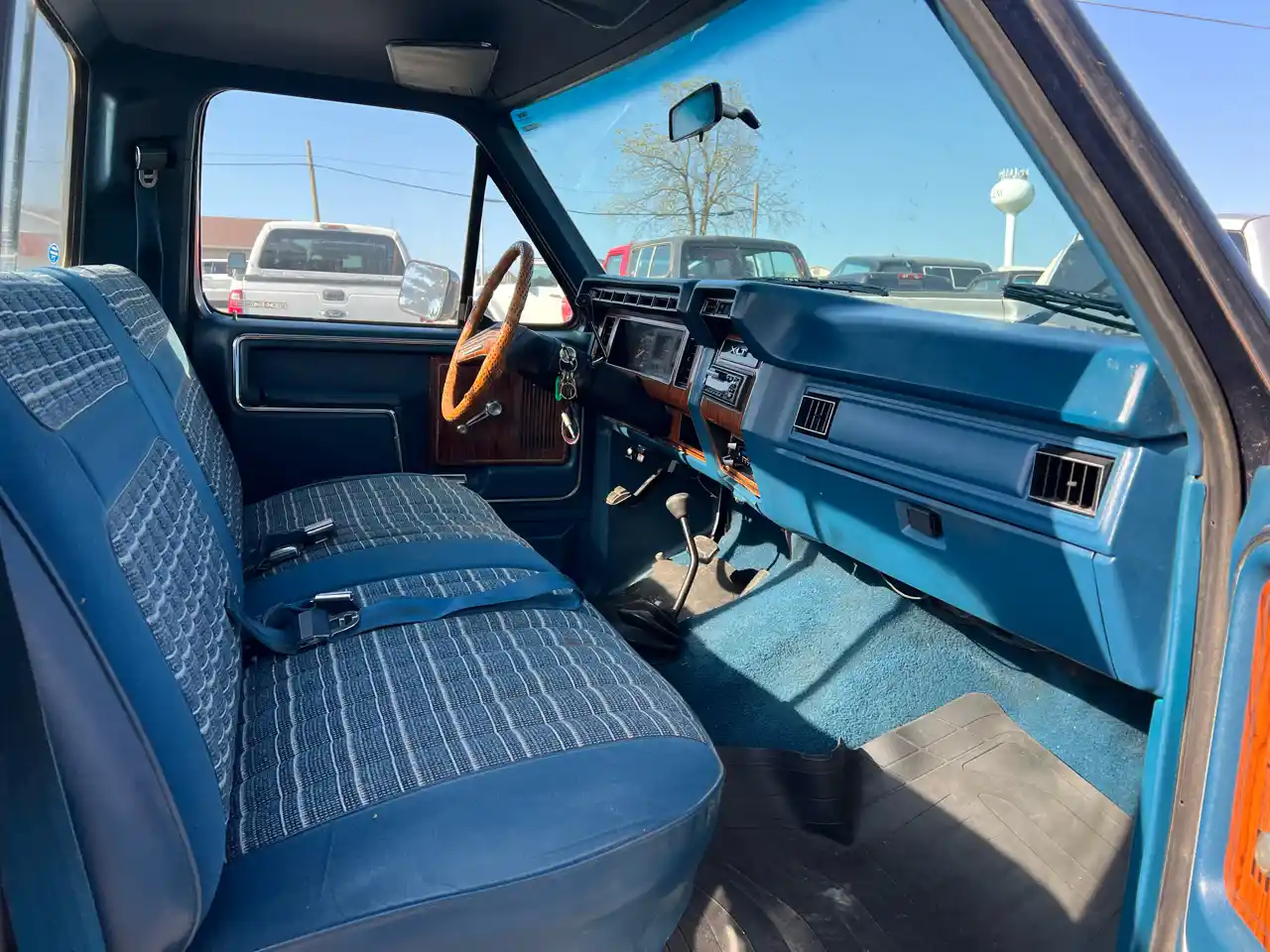 1984 Ford F-150 XLT Styleside