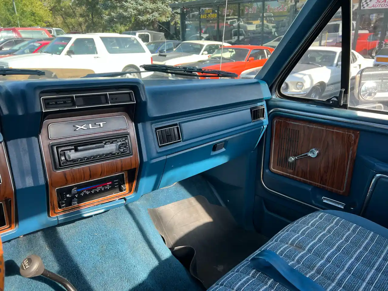 1984 Ford F-150 XLT Styleside