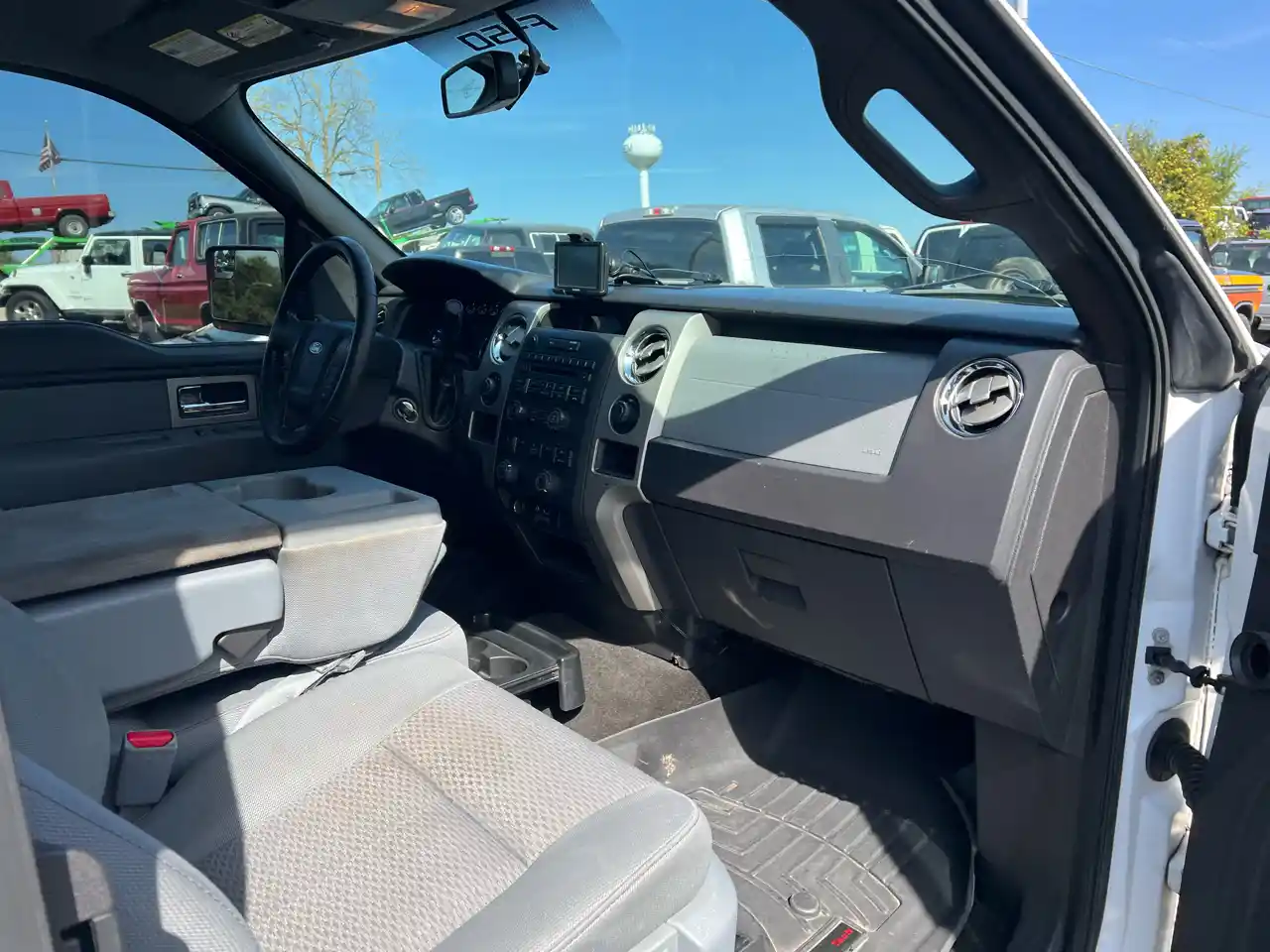 2011 Ford F-150 XLT - 4