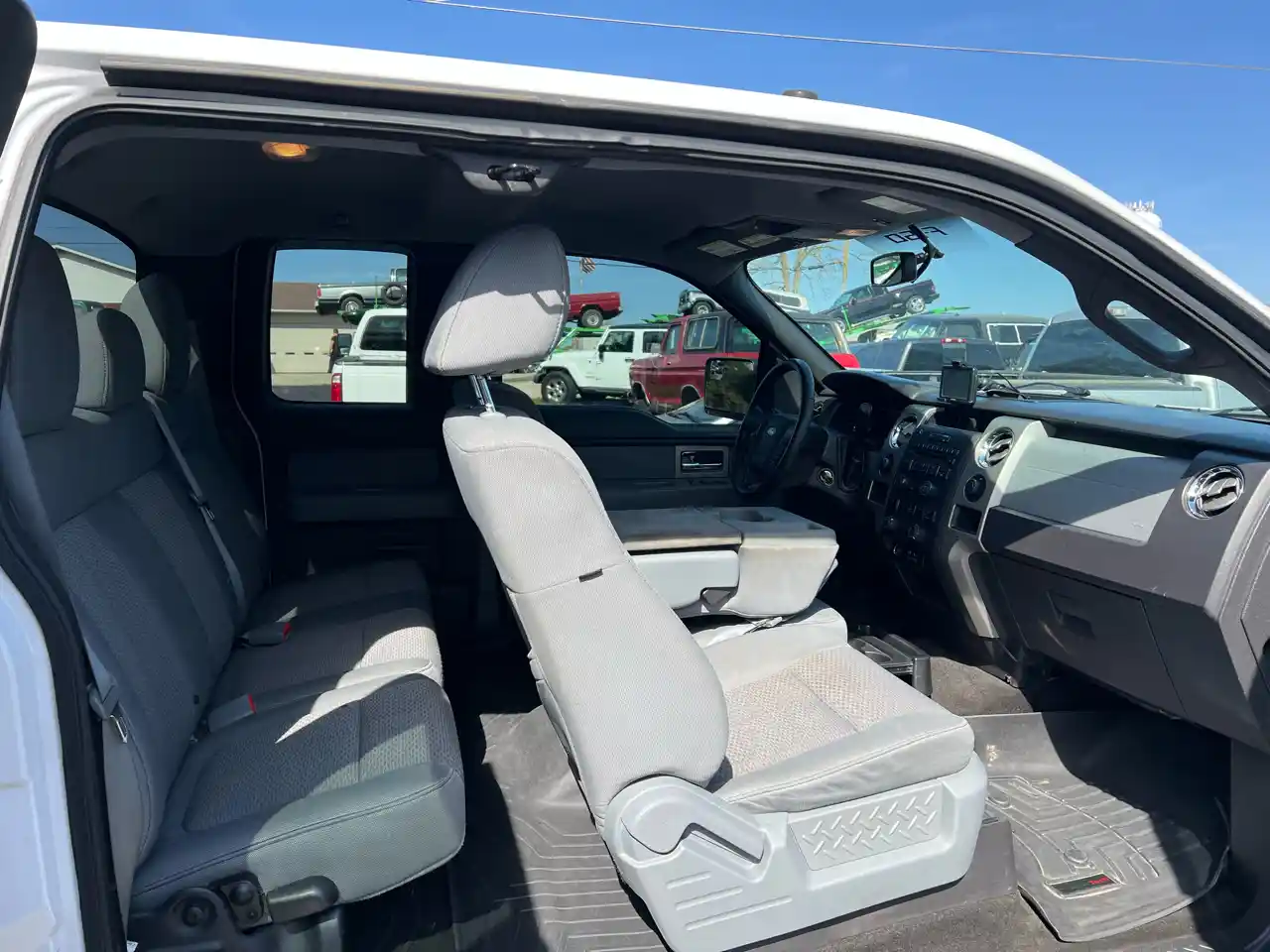 2011 Ford F-150 XLT - 5