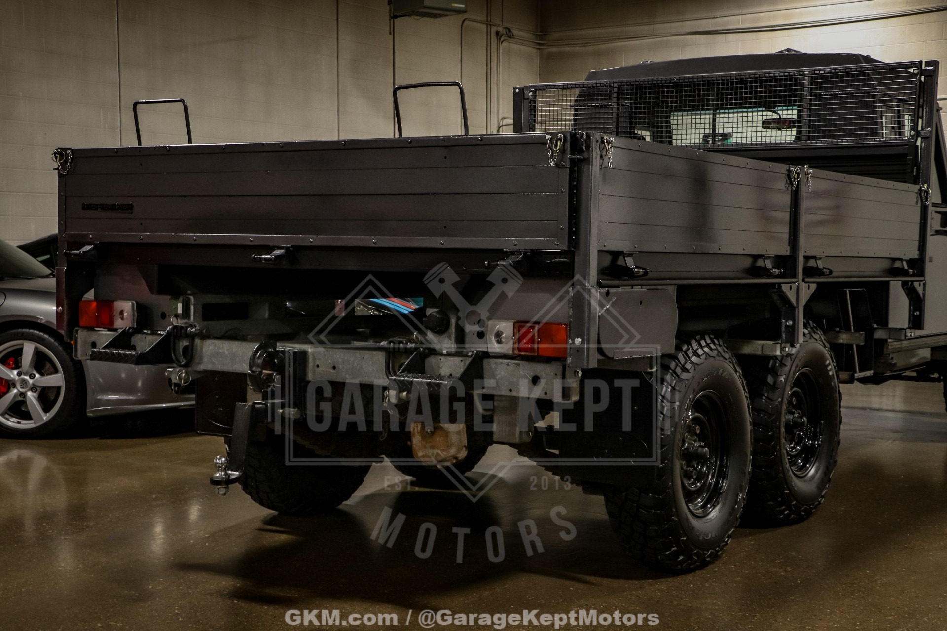 1989 Land Rover Defender 110 Perentie 6x6