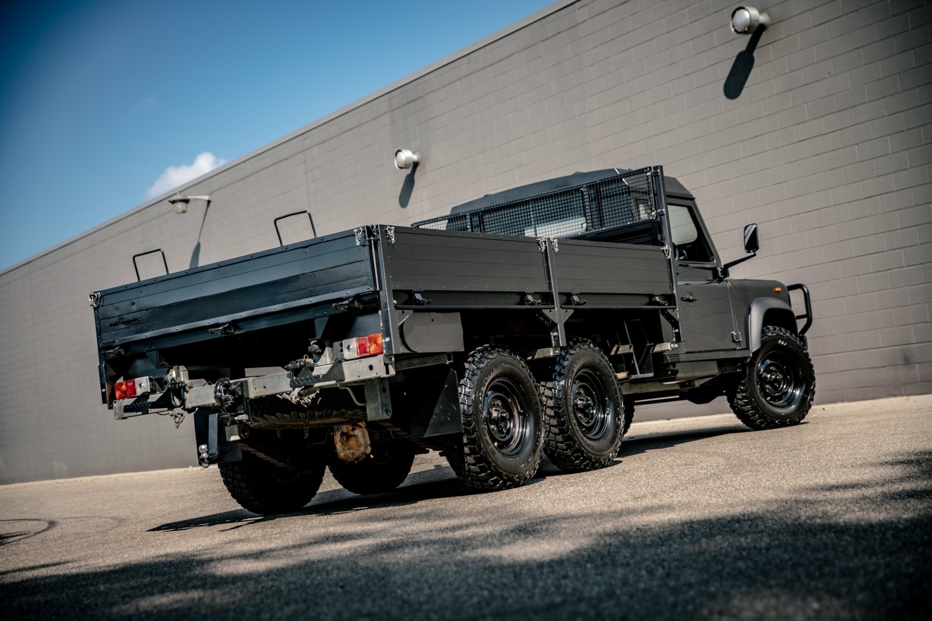 1989 Land Rover Defender 110 Perentie 6x6 - 3