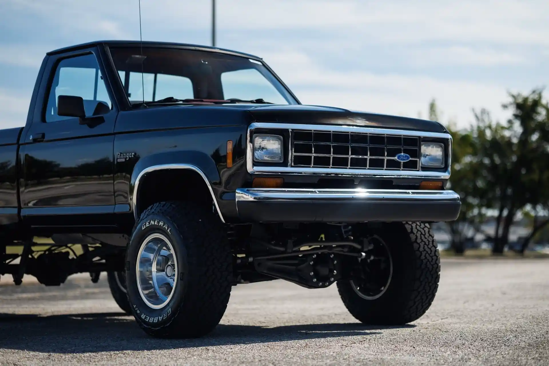 61k-Mile 1988 Ford Ranger XLT 4×4