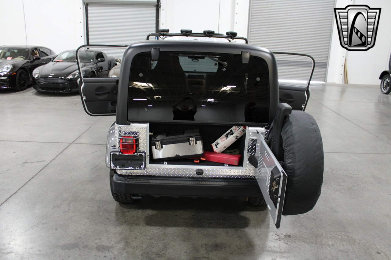 1,352-Mile 2003 Jeep Wrangler Rubicon Tomb Raider