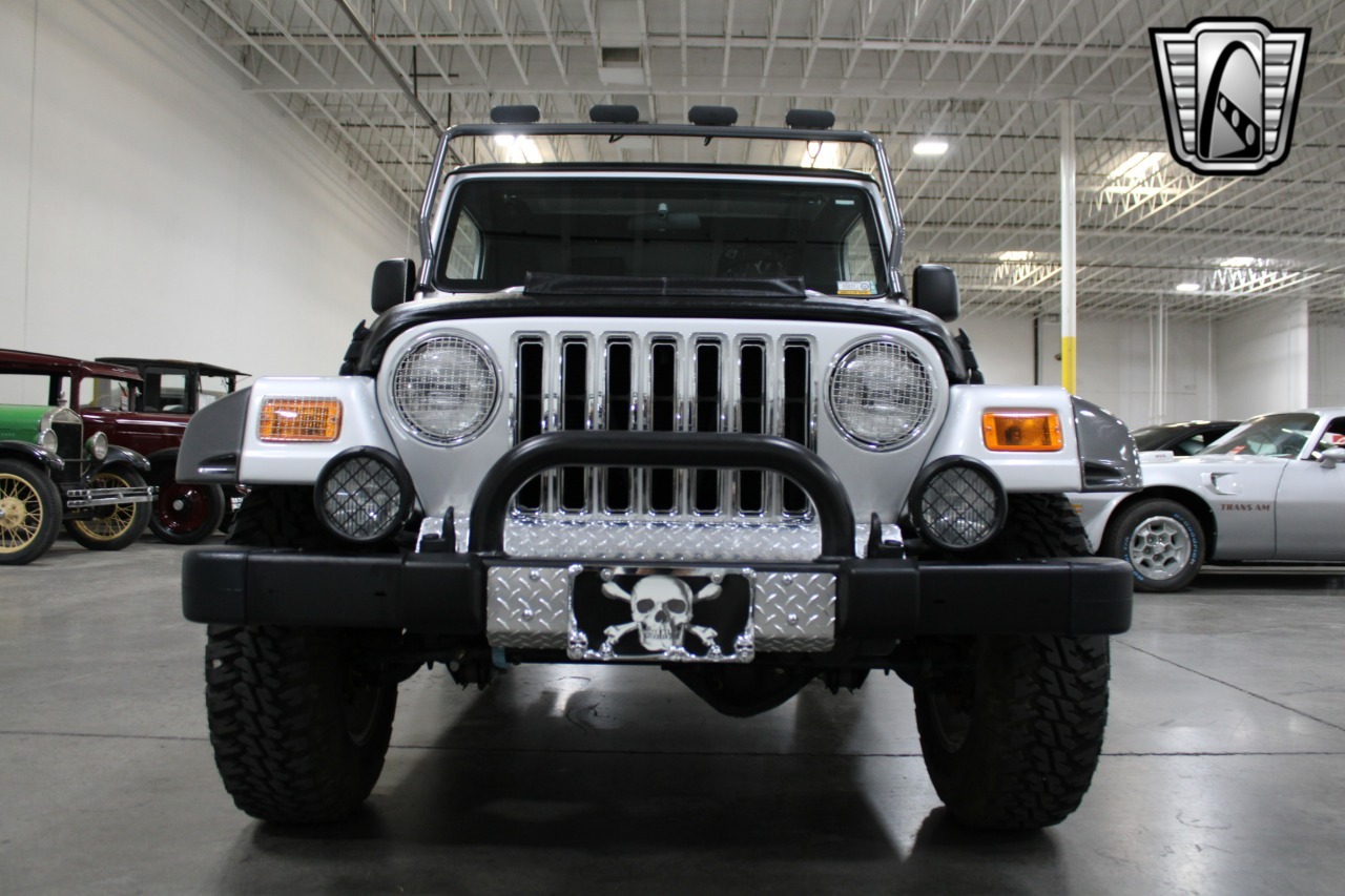 1,352-Mile 2003 Jeep Wrangler Rubicon Tomb Raider