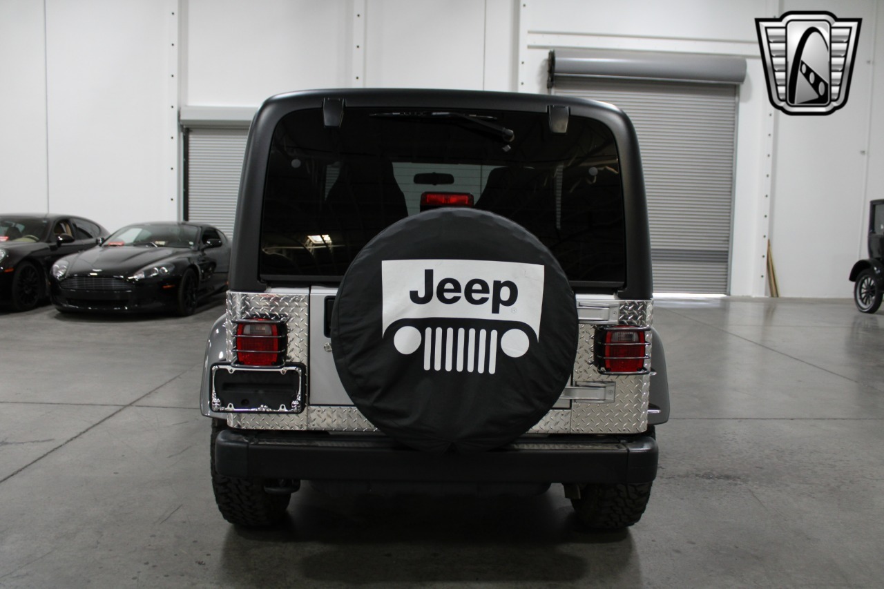 1,352-Mile 2003 Jeep Wrangler Rubicon Tomb Raider
