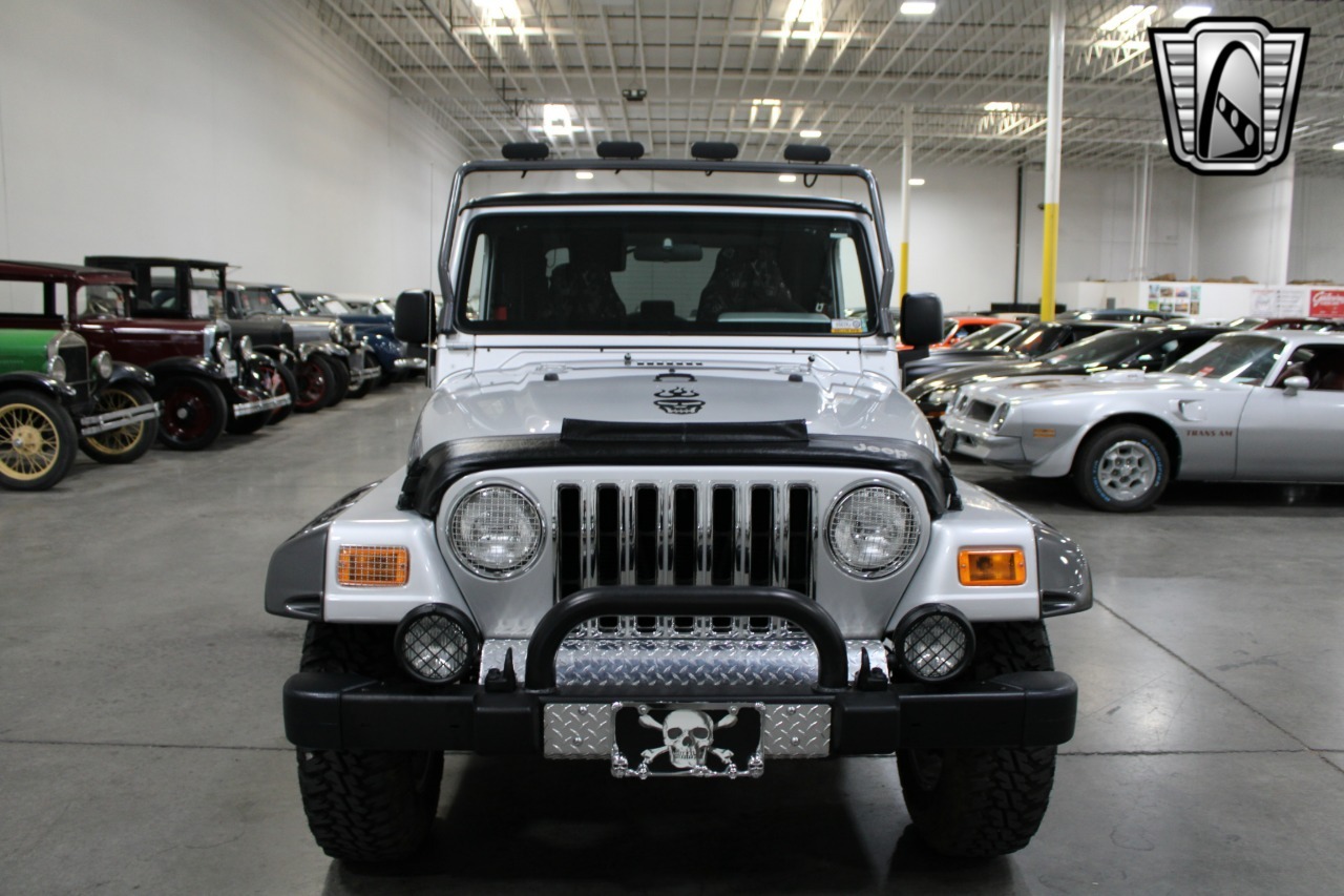 1,352-Mile 2003 Jeep Wrangler Rubicon Tomb Raider