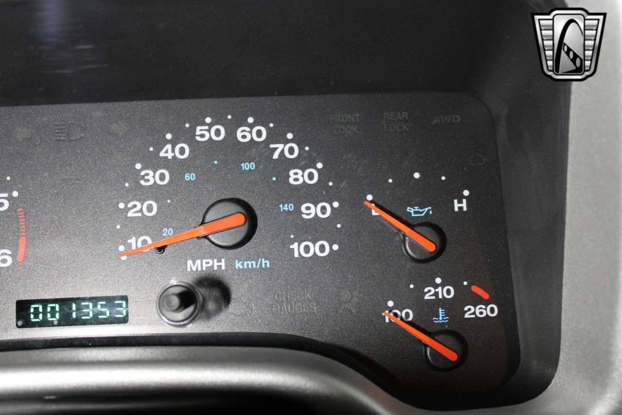 1,352-Mile 2003 Jeep Wrangler Rubicon Tomb Raider