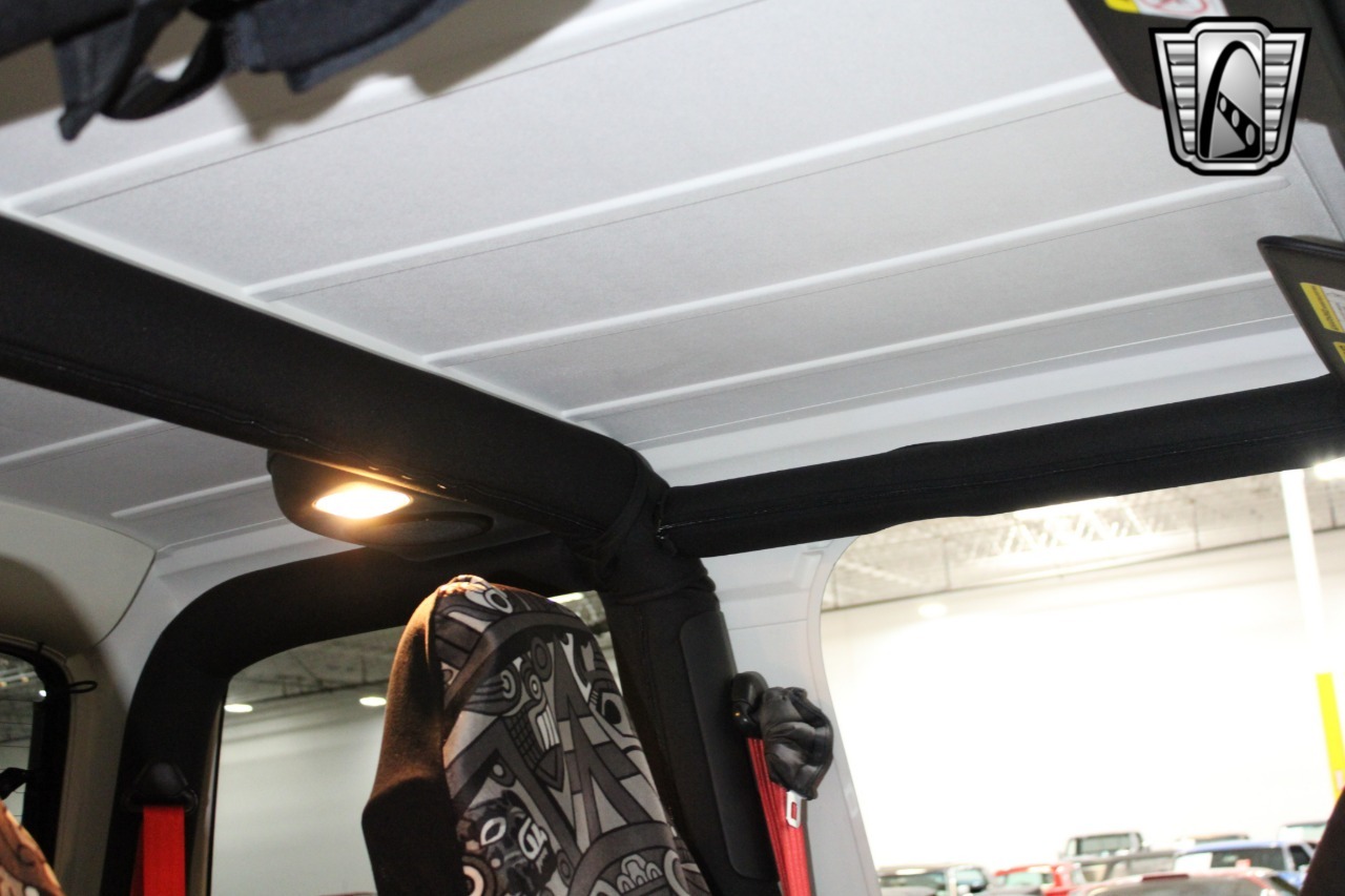 1,352-Mile 2003 Jeep Wrangler Rubicon Tomb Raider